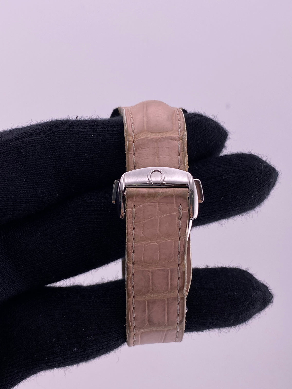 Omega Speedmaster White Mop Dial on Leather Strap Ref. 3834.74.34 — view 4