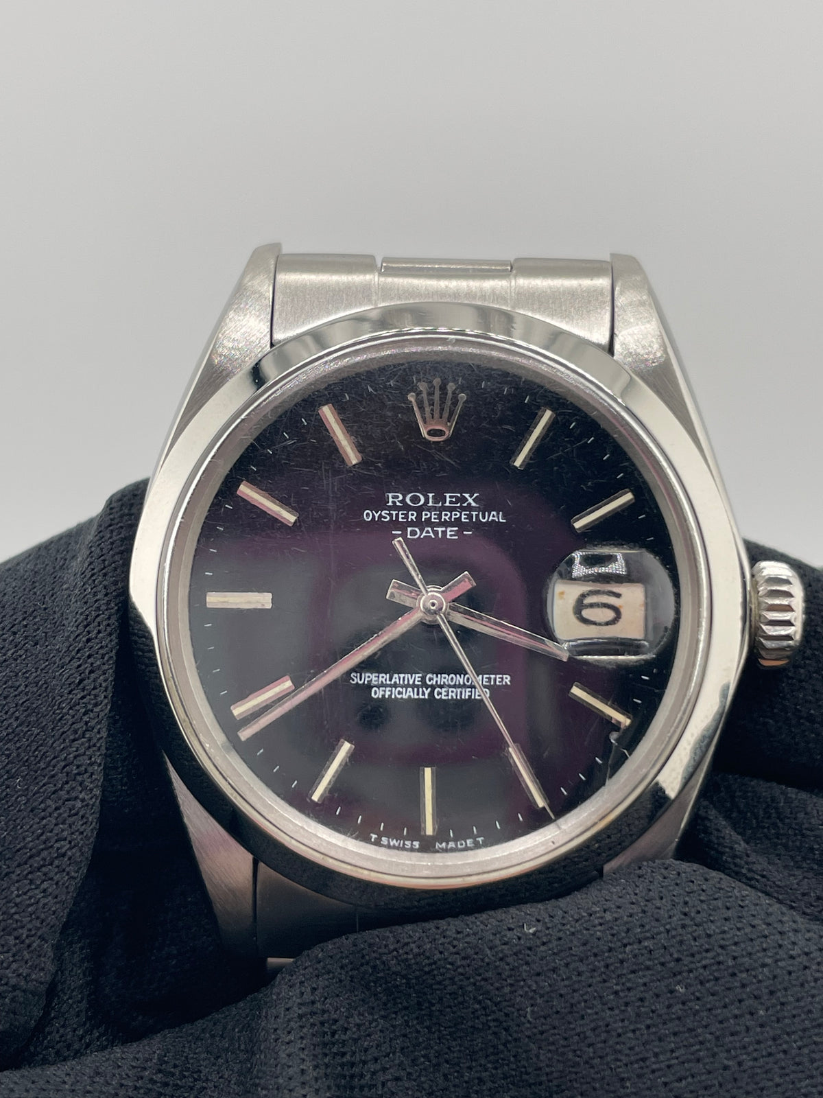 Rolex Oyster Perpetual Date Black Stick Dial on Oyster Steel Bracelet Ref. 1500 1969 — view 3