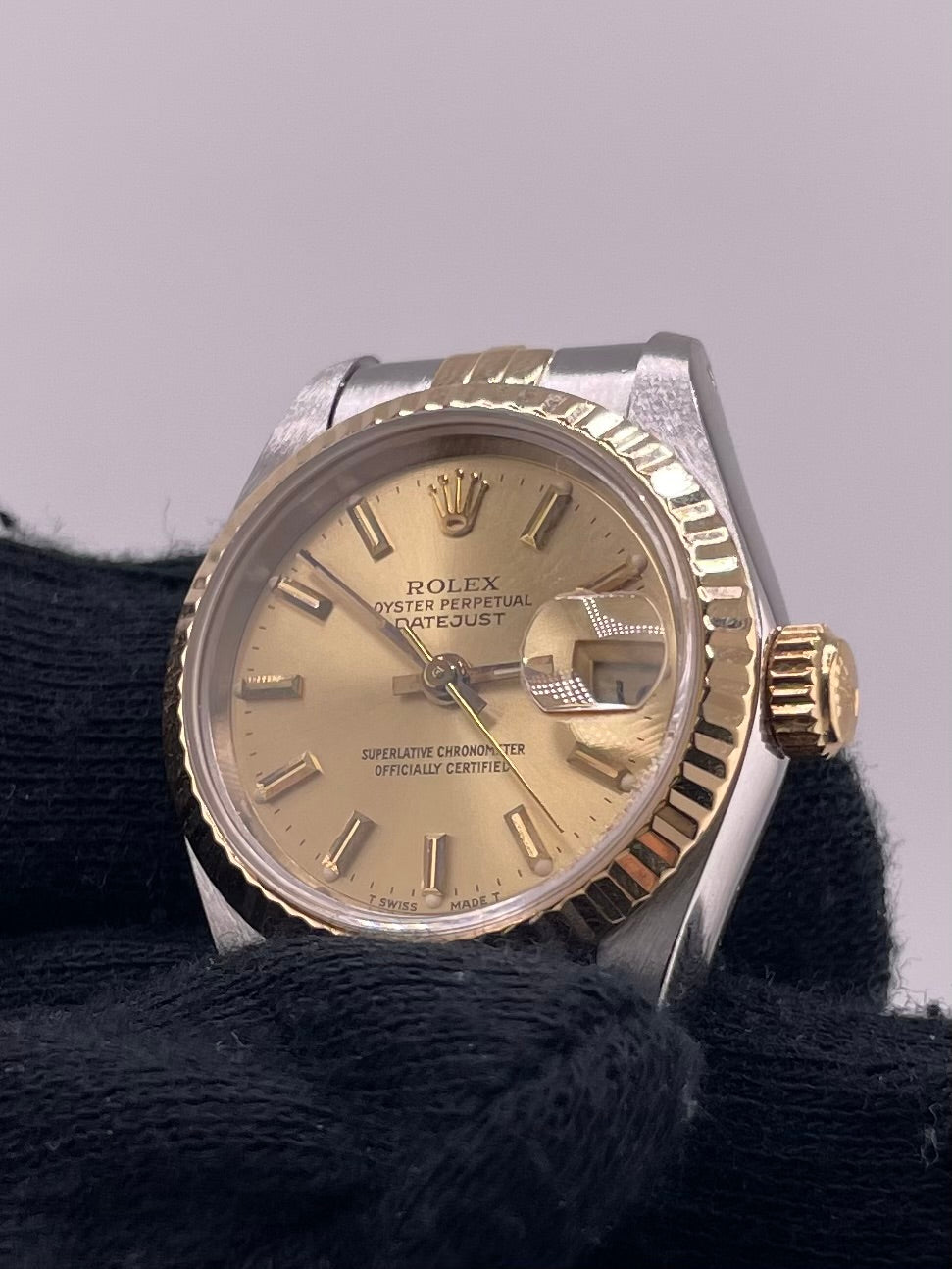 Rolex Datejust Lady Champagne Stick Dial on D Link Jubilee Ref. 69173 — view 3