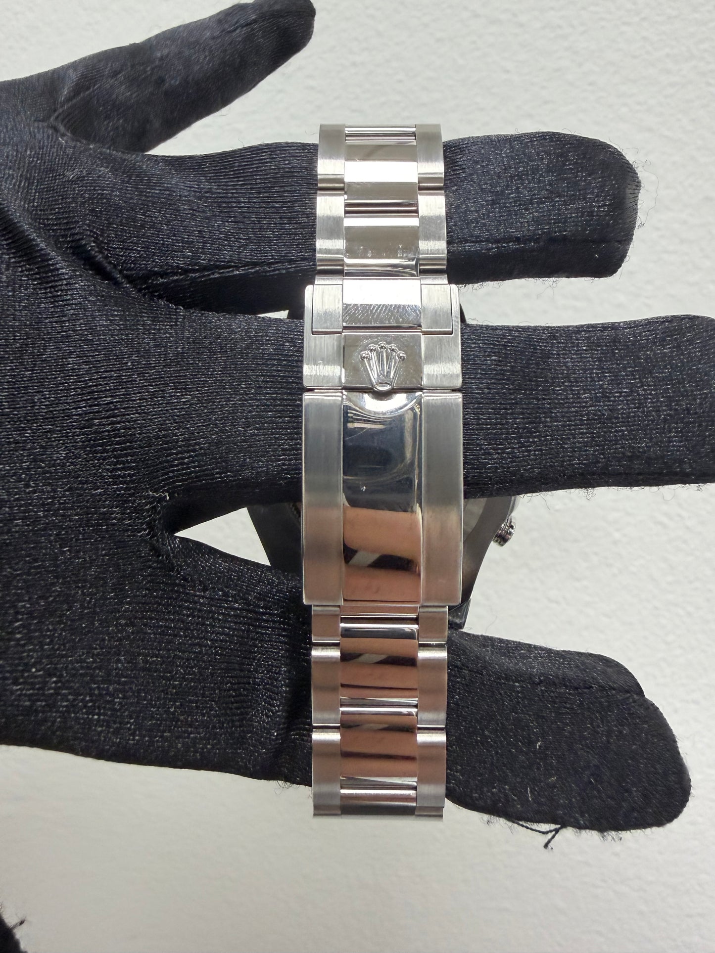 Rolex Yacht-Master II Matt White Dial on Oyster Ref. 116680 Card 2015 — view 3