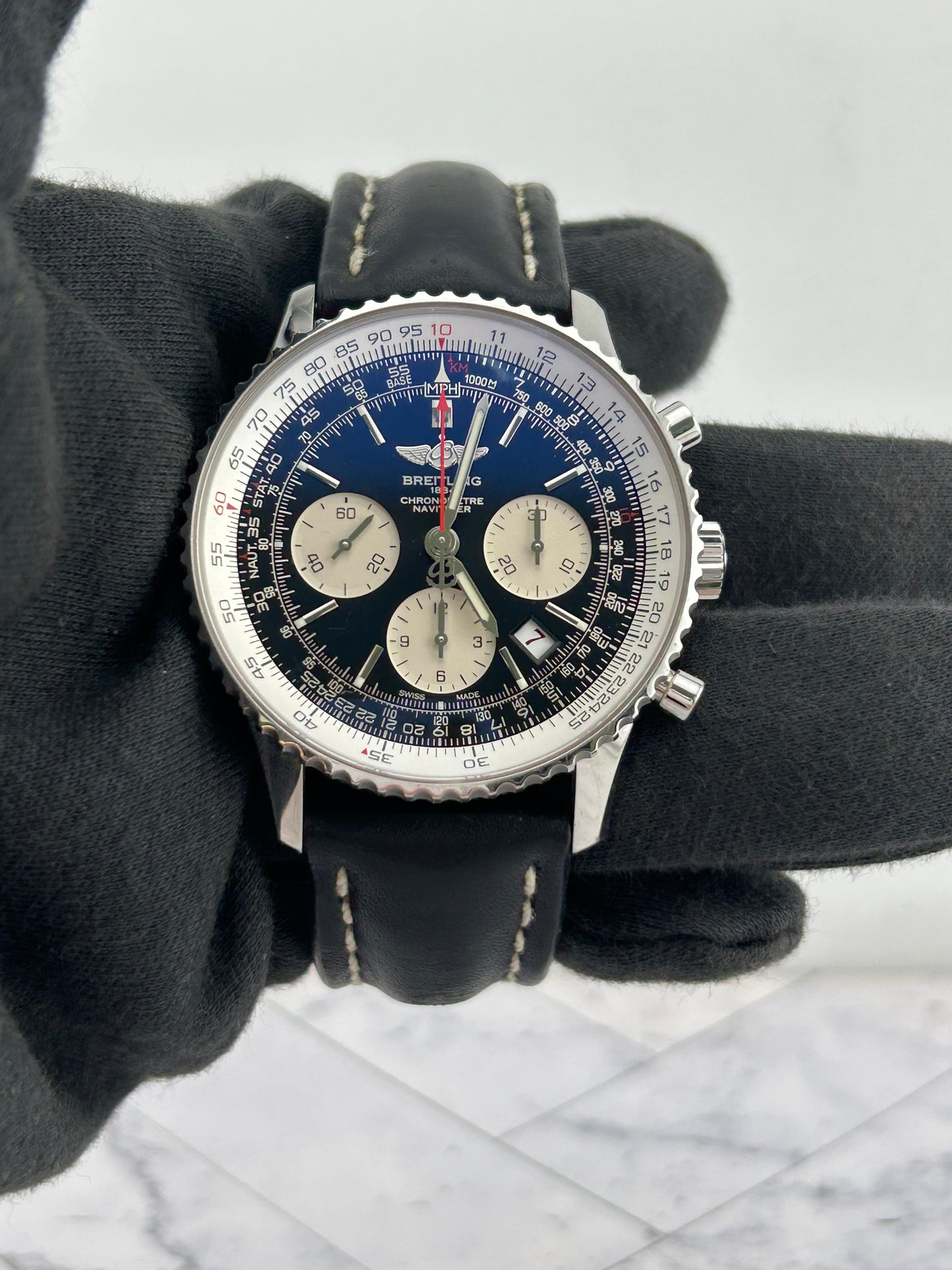 Breitling Navitimer Blue/Silver Dial on Leather Ref. AB0121/S232B48KBA Card 2010 — view 2