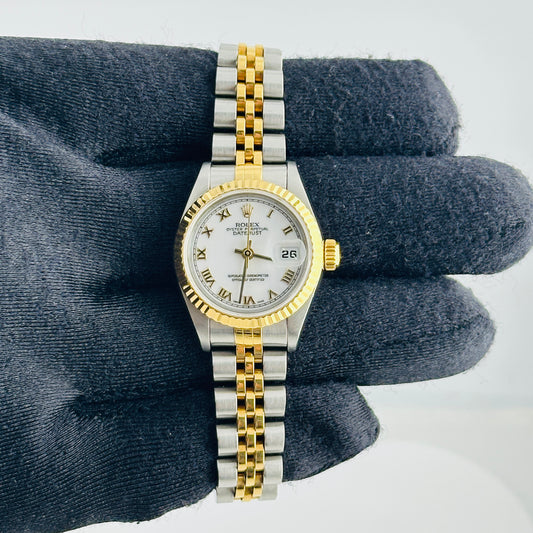 Rolex Datejust White Roman Dial on D Link Jubilee Bracelet Ref. 69173 1996 — view 2