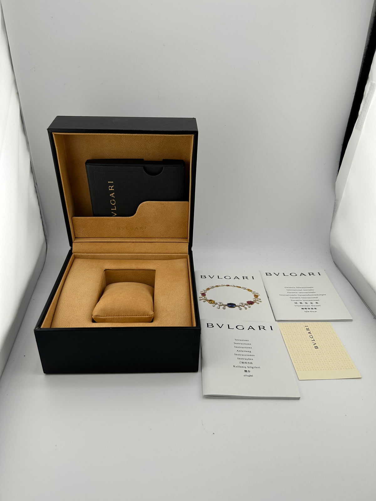 Bvlgari Assioma Black Dial on Stainless Steel Bracelet Ref. AA48S/AA48C14SSD Complete 2006 — view 7