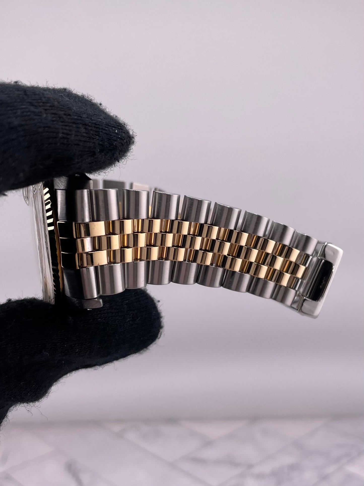 Rolex Datejust Champagne Stick Dial on D Link Jubilee Bracelet Ref. 16013 1985 — view 5