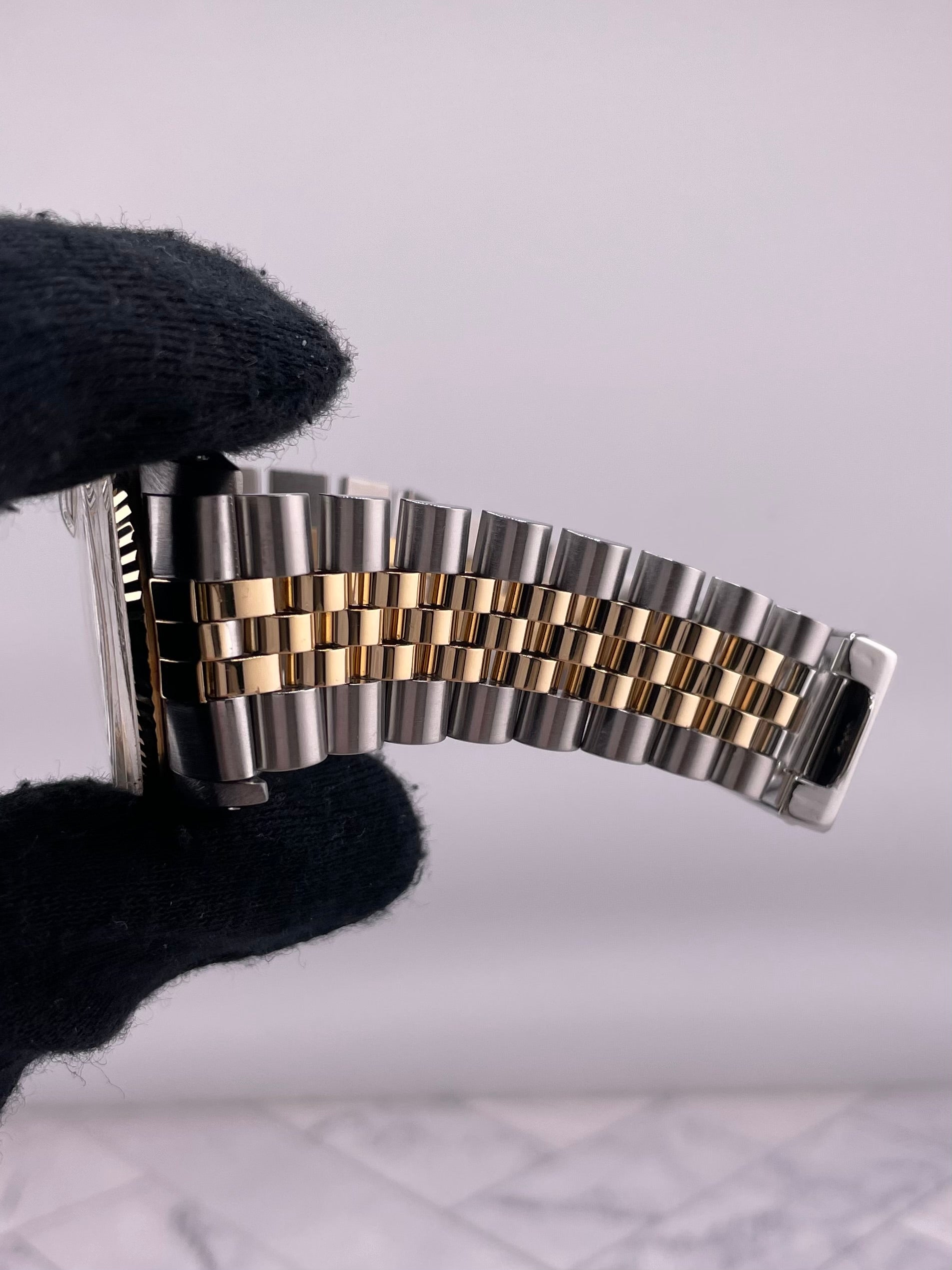 Rolex Datejust Champagne Stick Dial on D Link Jubilee Bracelet Ref. 16013 1985 — view 5