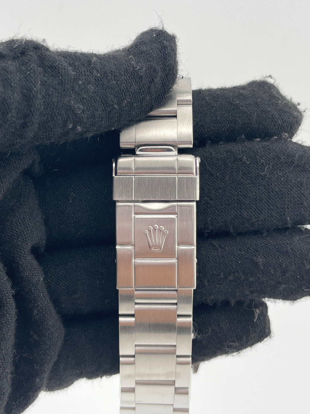 Rolex Explorer Black Dial on Oyster Steel Bracelet Ref. 114270 Papers Open Date — view 4