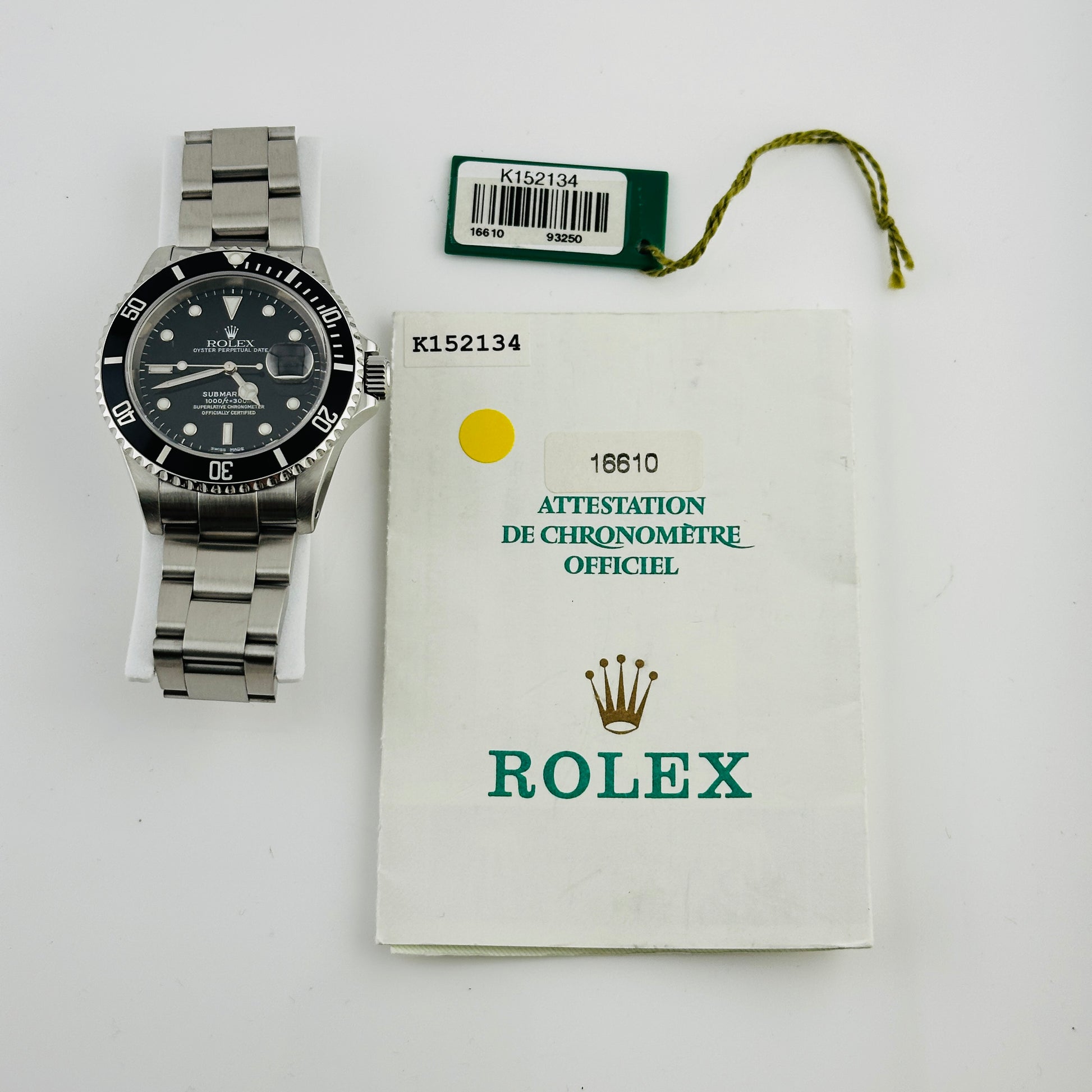 Rolex Submariner Black Dial on Oyster Ref. 16610 Papers 2001 — view 8