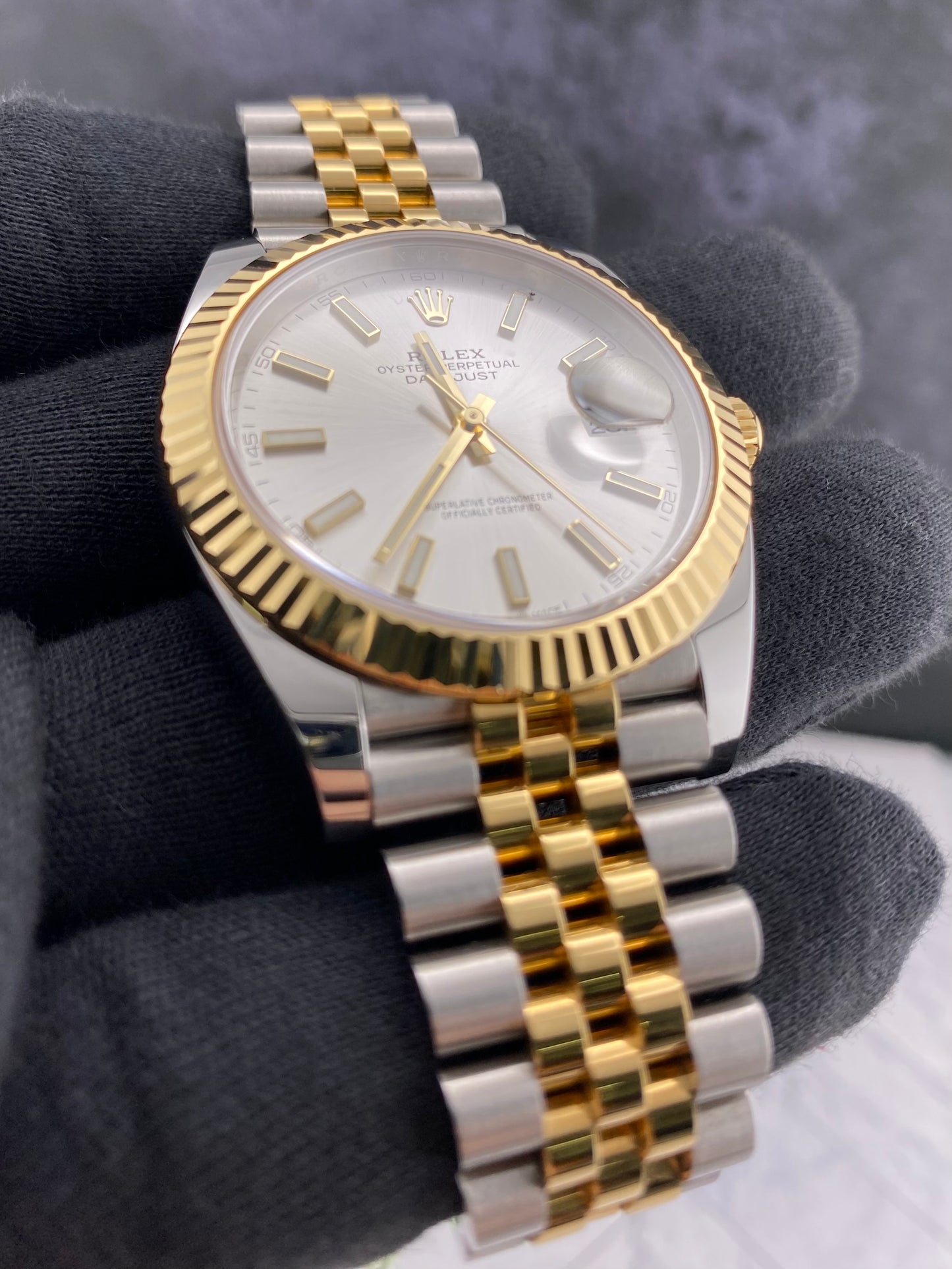 Rolex Datejust 41 Silver Index Dial on Jubilee Ref. 126333 Card 2024 — view 3