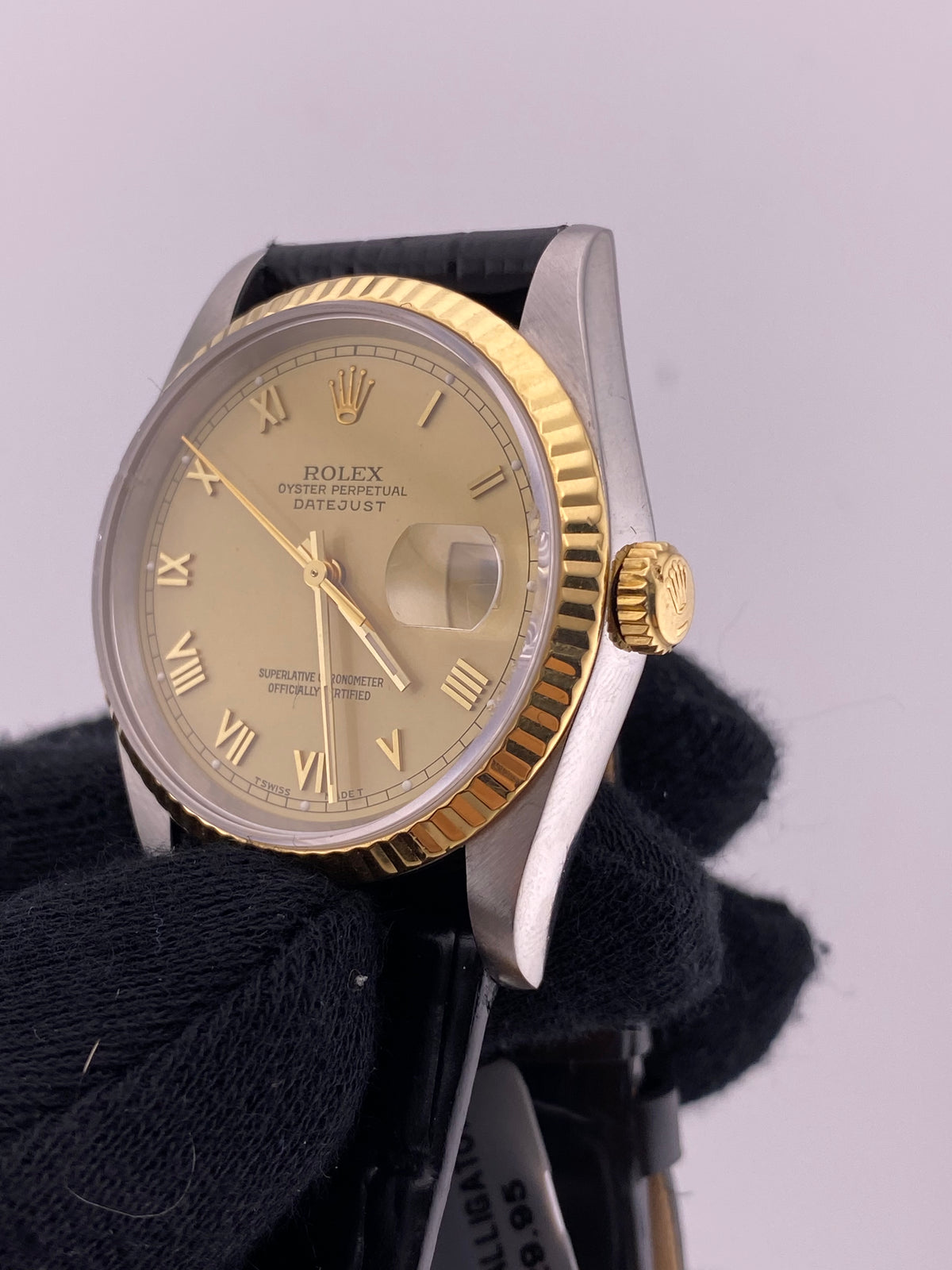 Rolex Datejust 36 Champagne Stick Dial on Generic Leather Band Ref. 16233 — view 3