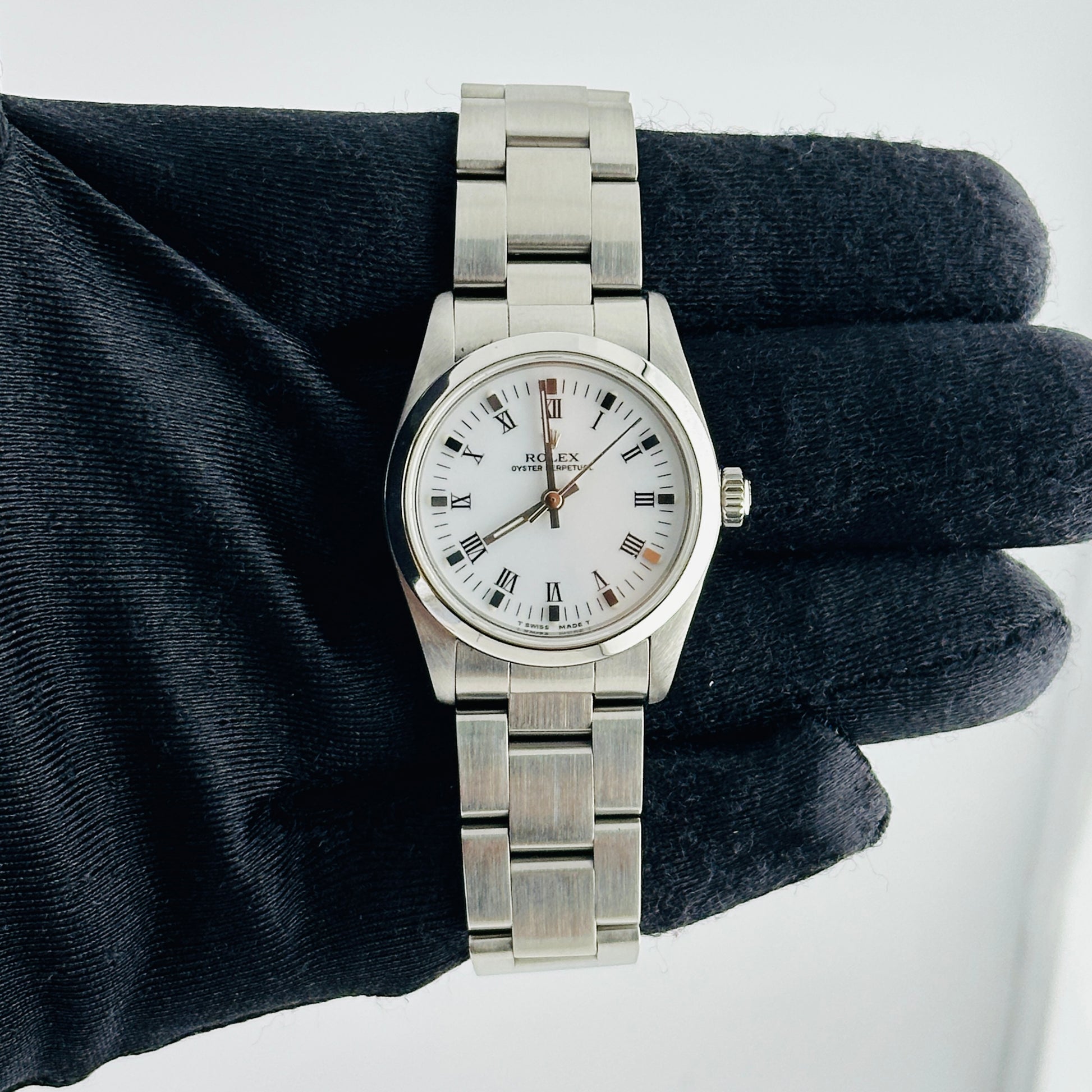 Rolex Oyster Perpetual White Roman Dial on Oyster Bracelet Ref. 67480 Papers 1997 — view 2
