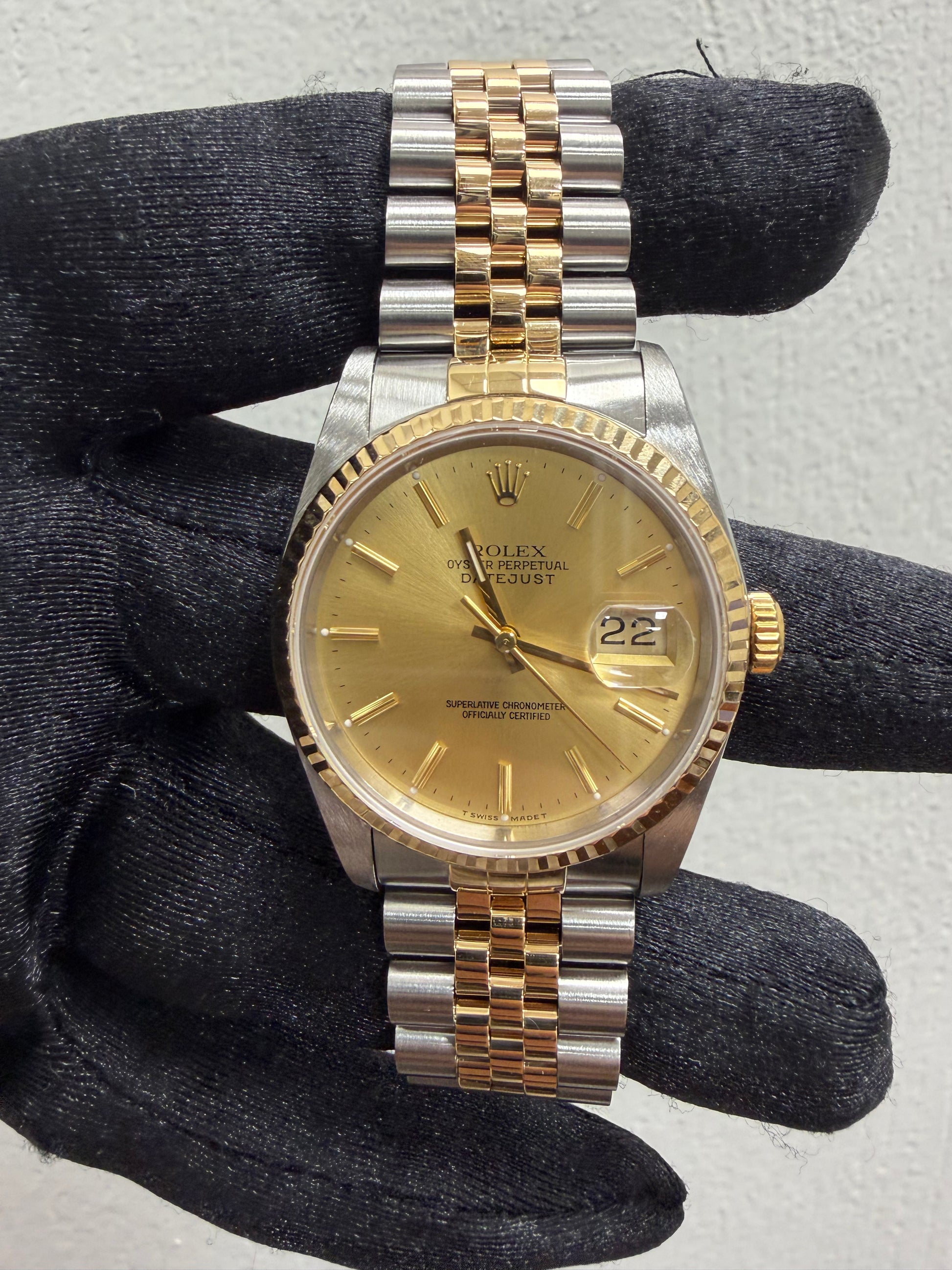 Rolex Datejust Champagne Stick Dial on Jubilee Ref. 16233 Papers 1991 — view 2