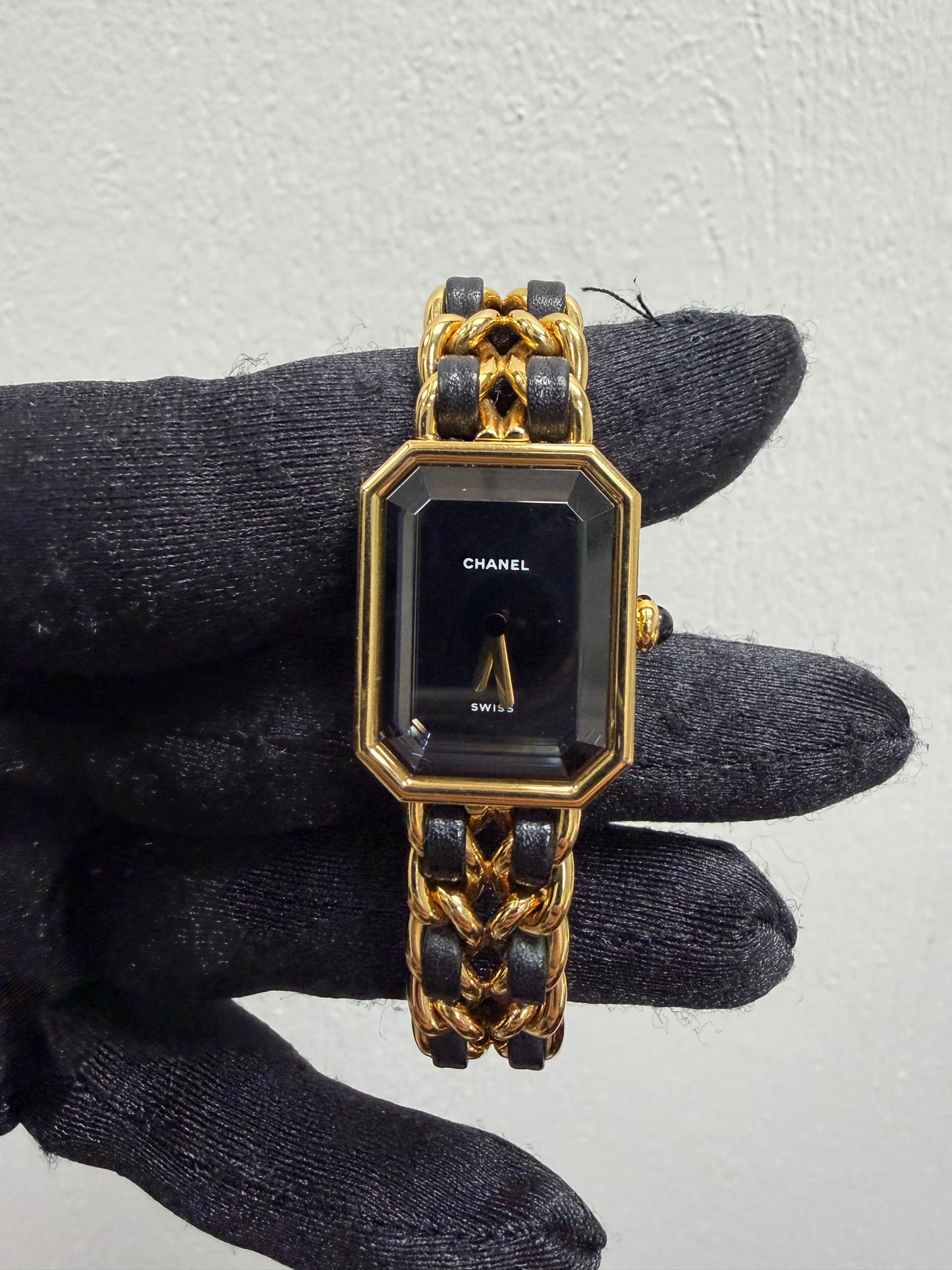 Chanel Premiere L Black Dial on Gold Plated & Leather Ref. H0001 — view 2