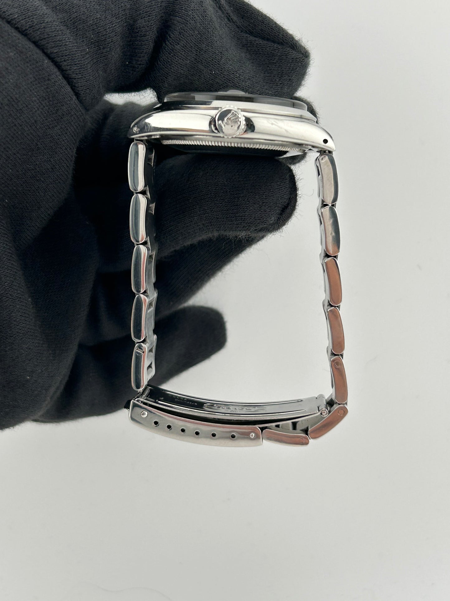 Rolex Oyster Perpetual Date Silver Index Dial on Oyster Ref. 15000 1971 — view 5