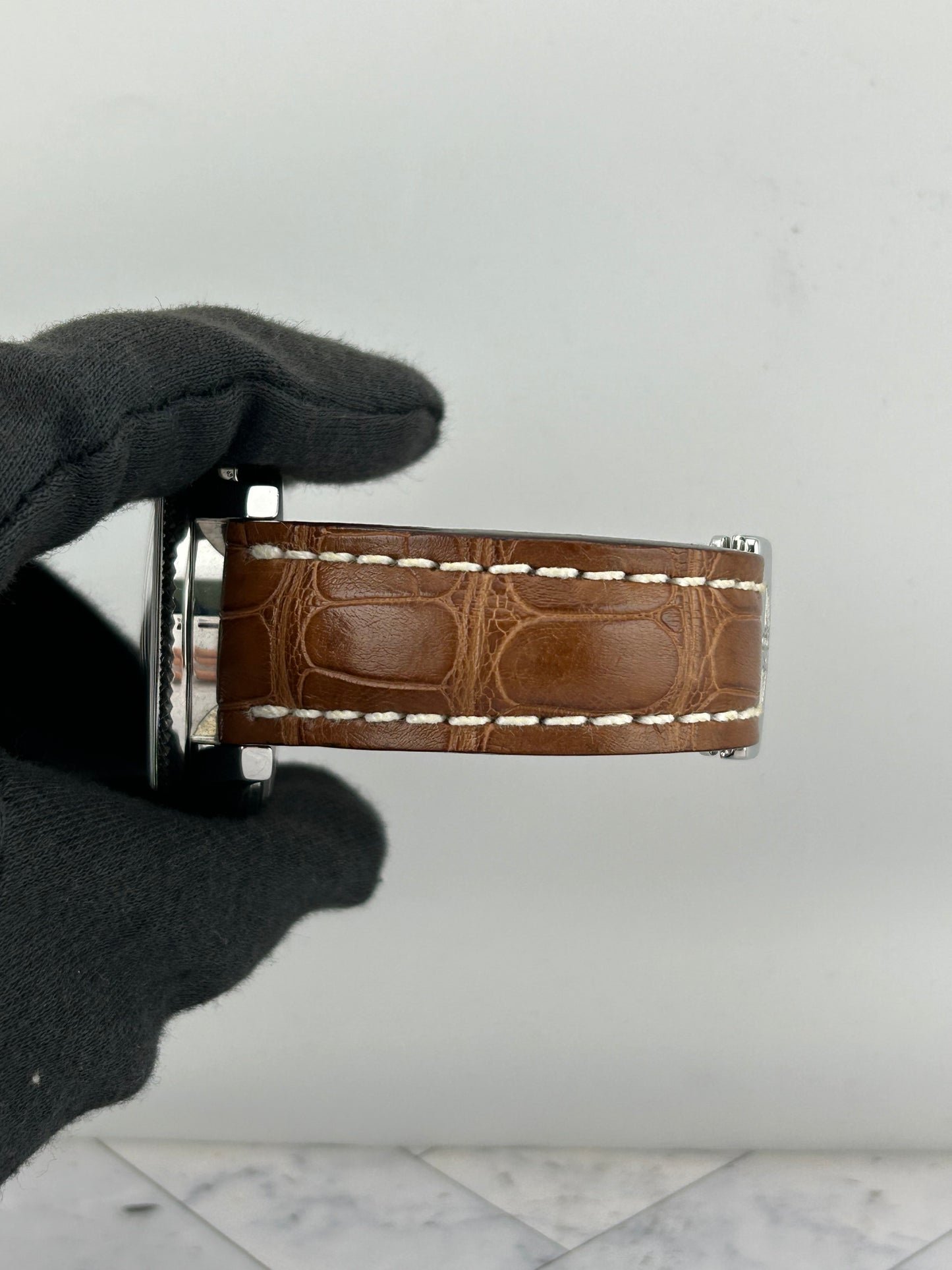 Breitling Bentley Mark VI Silver Dial on Leather Ref. P26362 — view 5