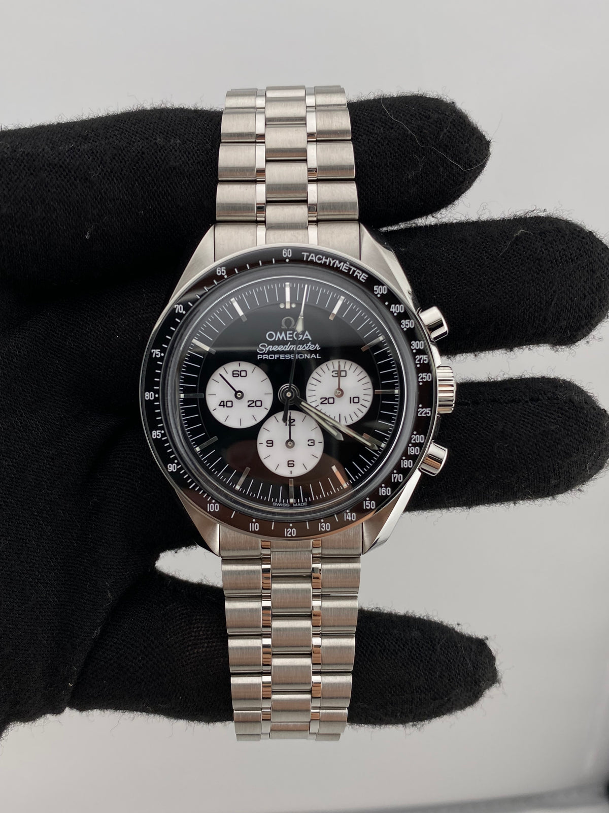 Omega Speedmaster Moonwatch Professional Black Dial on Stainless Steel Bracelet Ref. 310.30.42.50.01.004 Complete 2026 — view 2