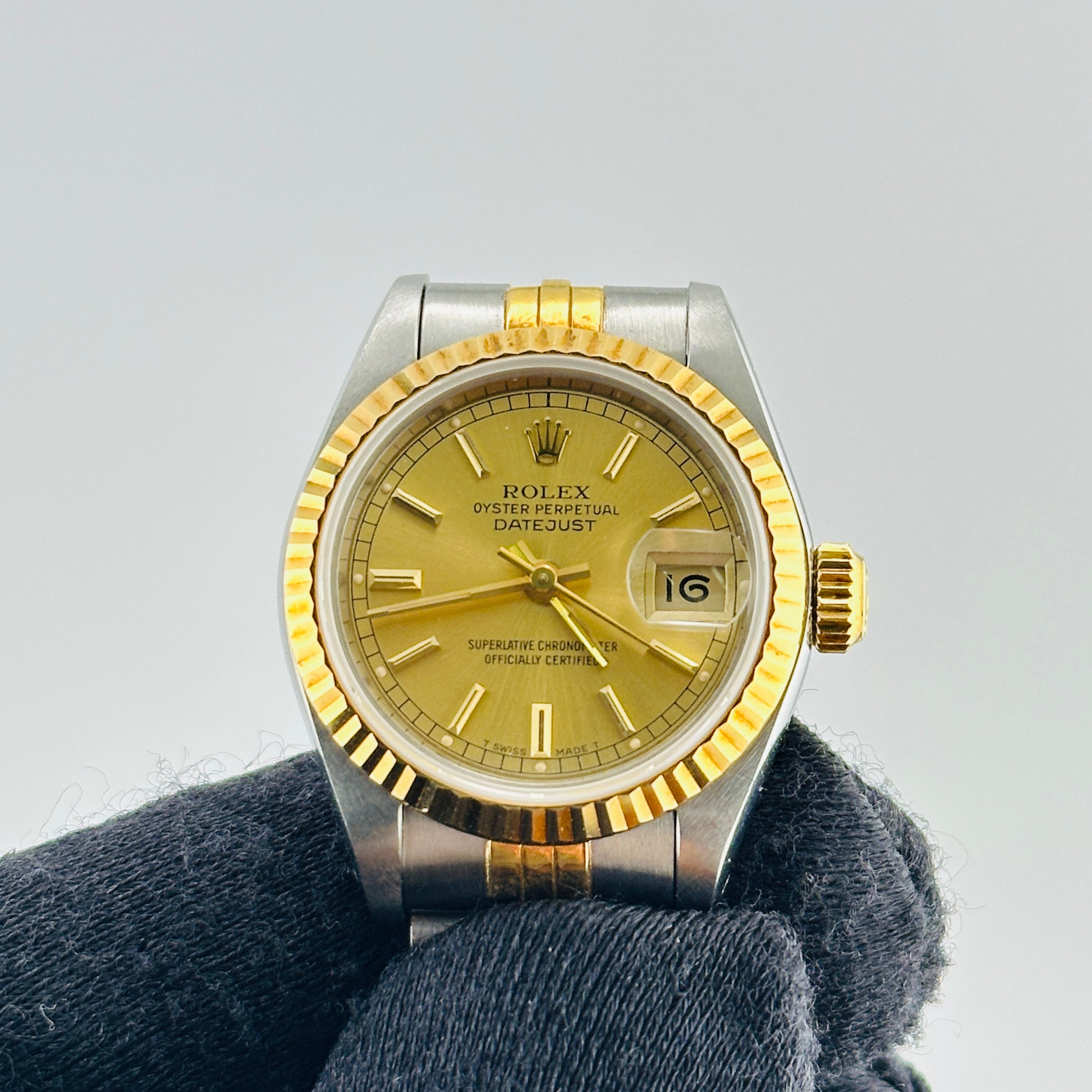 Rolex Datejust Lady Champagne Stick Dial on D Link Jubilee Bracelet Ref. 69173 1988 — view 3