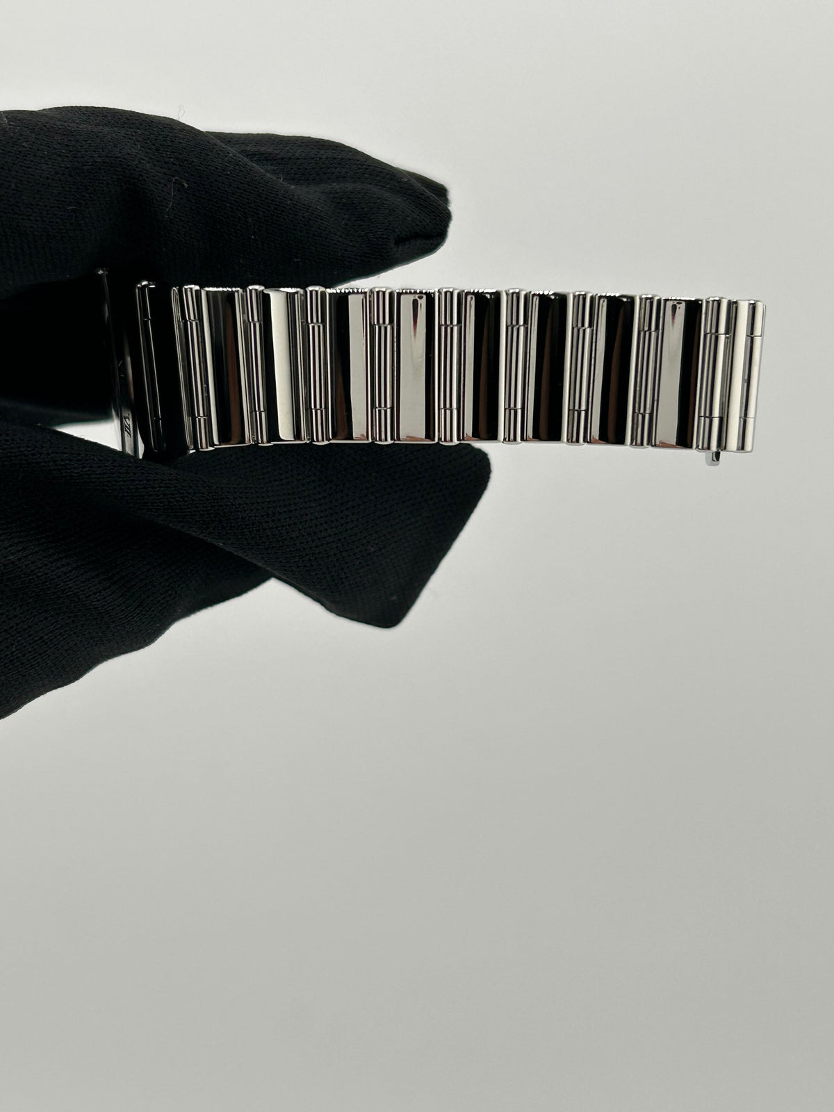 Omega Constellation Mini Gray Dial on Stainless Steel Bracelet Ref. 1561.51 — view 5