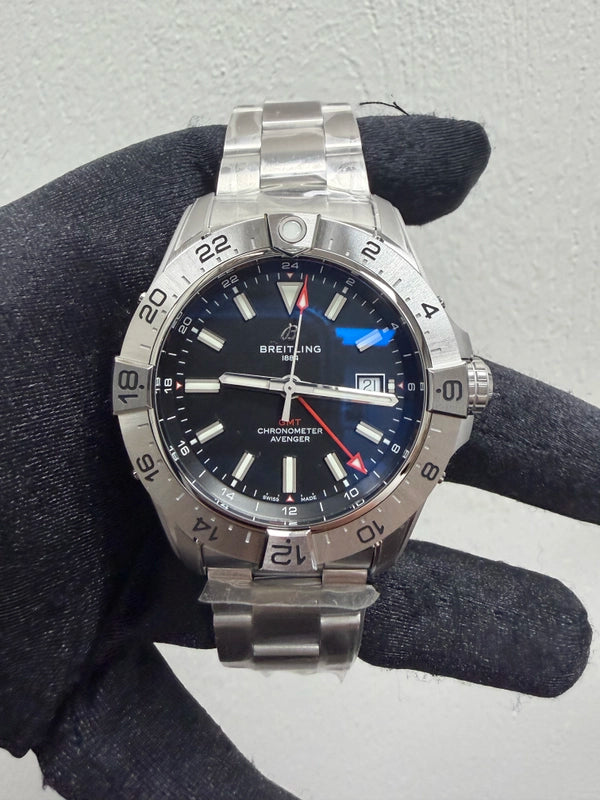 Breitling Avenger Automatic GMT Black Dial on Bracelet Ref A32320101B1A1 with Card 2026