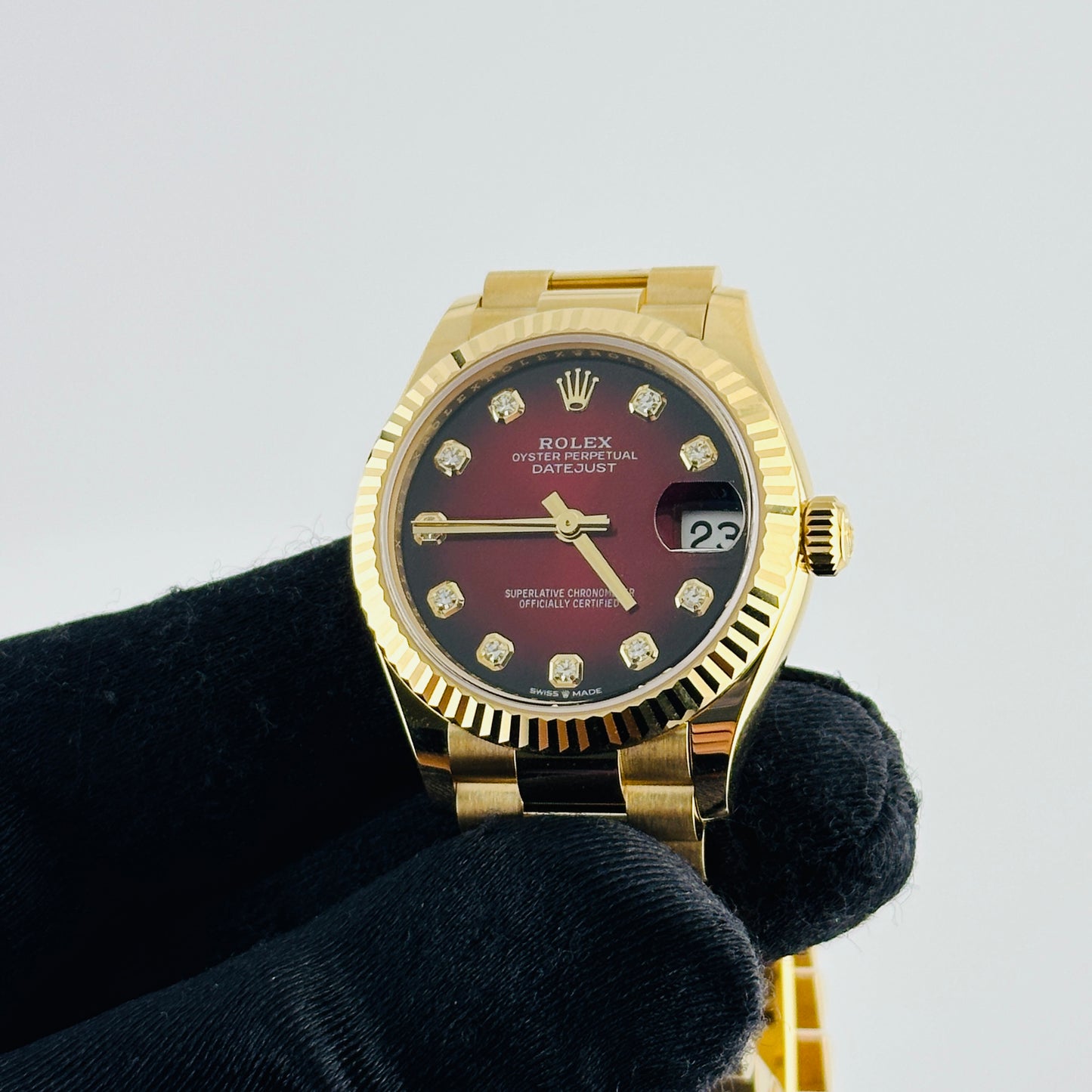 Rolex Datejust Red Ombre Diamond Dial on President Ref. 278278 Card 2026 — view 3