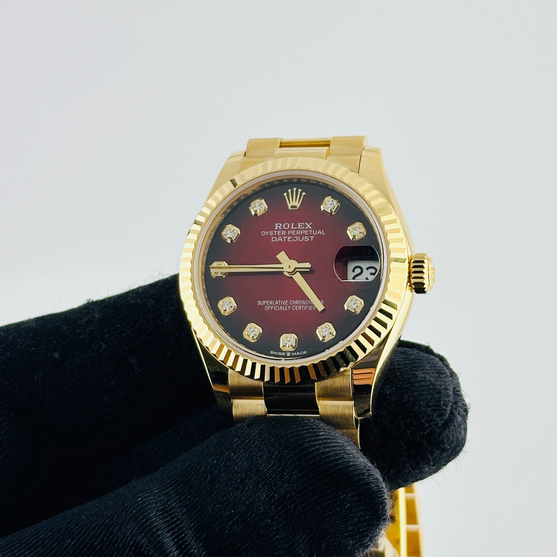 Rolex Datejust Red Ombre Diamond Dial on President Ref. 278278 Card 2026 — view 3