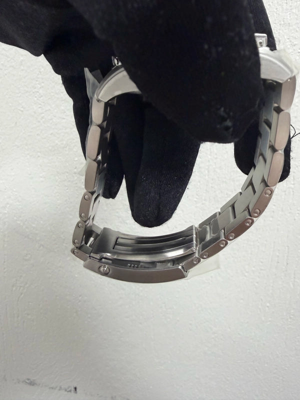 Breitling Avenger Automatic GMT Black Dial on Bracelet Ref A32320101B1A1 with Card 2026