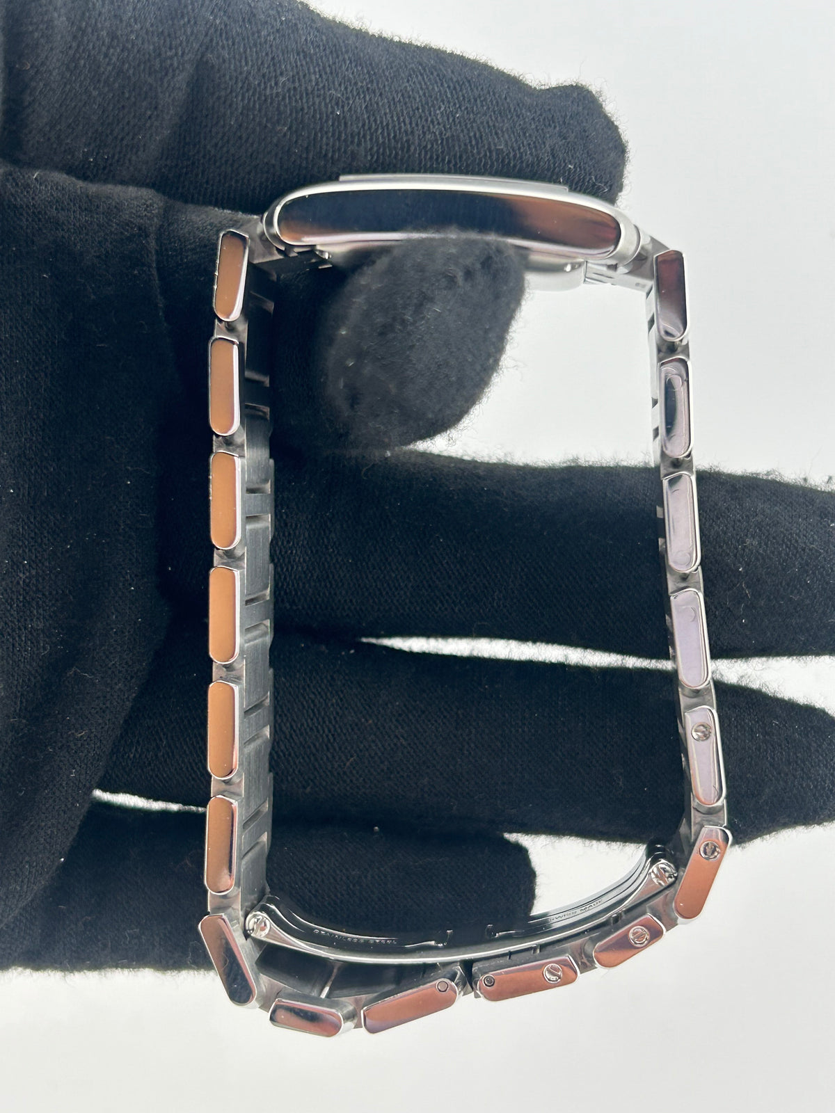 Cartier Tank Francaise Silver Dial on Bracelet Ref. W51002Q3 Complete 2000 — view 6