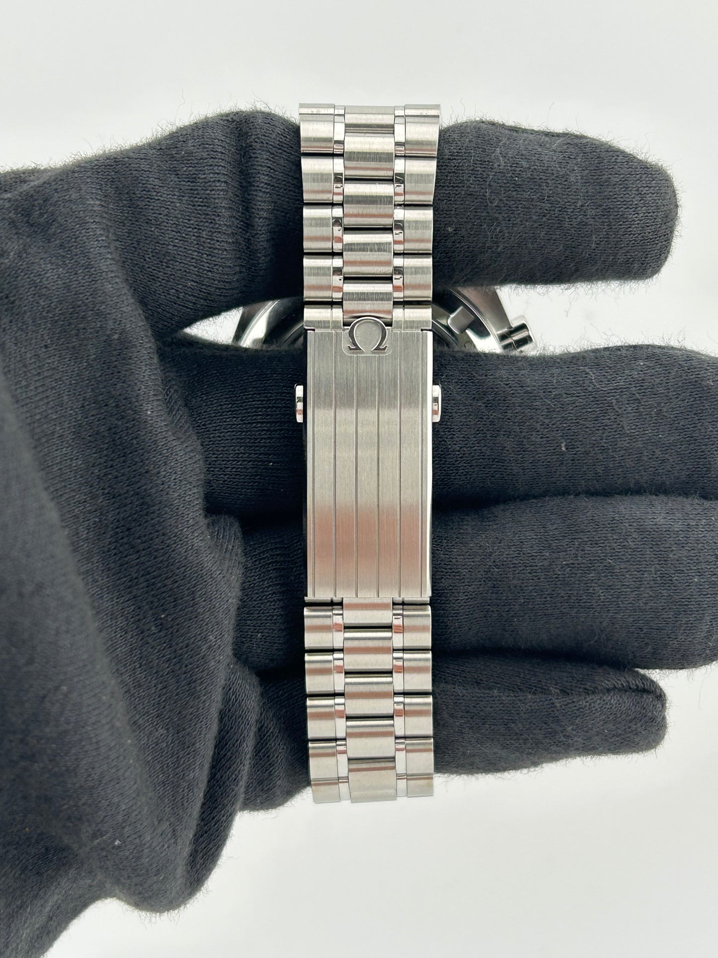 Omega Speedmaster Moonwatch Professional White Dial on Stainless Steel Ref. 310.30.42.50.04.001 Complete 2026 — view 4