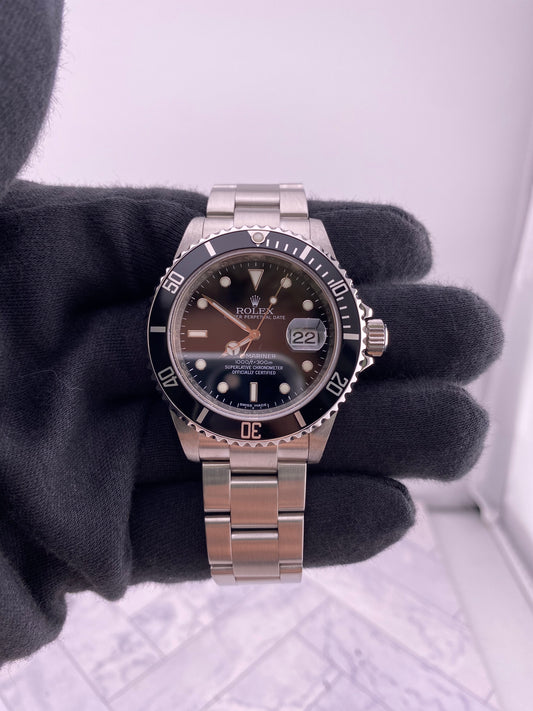 Rolex Submariner Date Black Dial on Oyster Ref. 16610 2008 — view 2