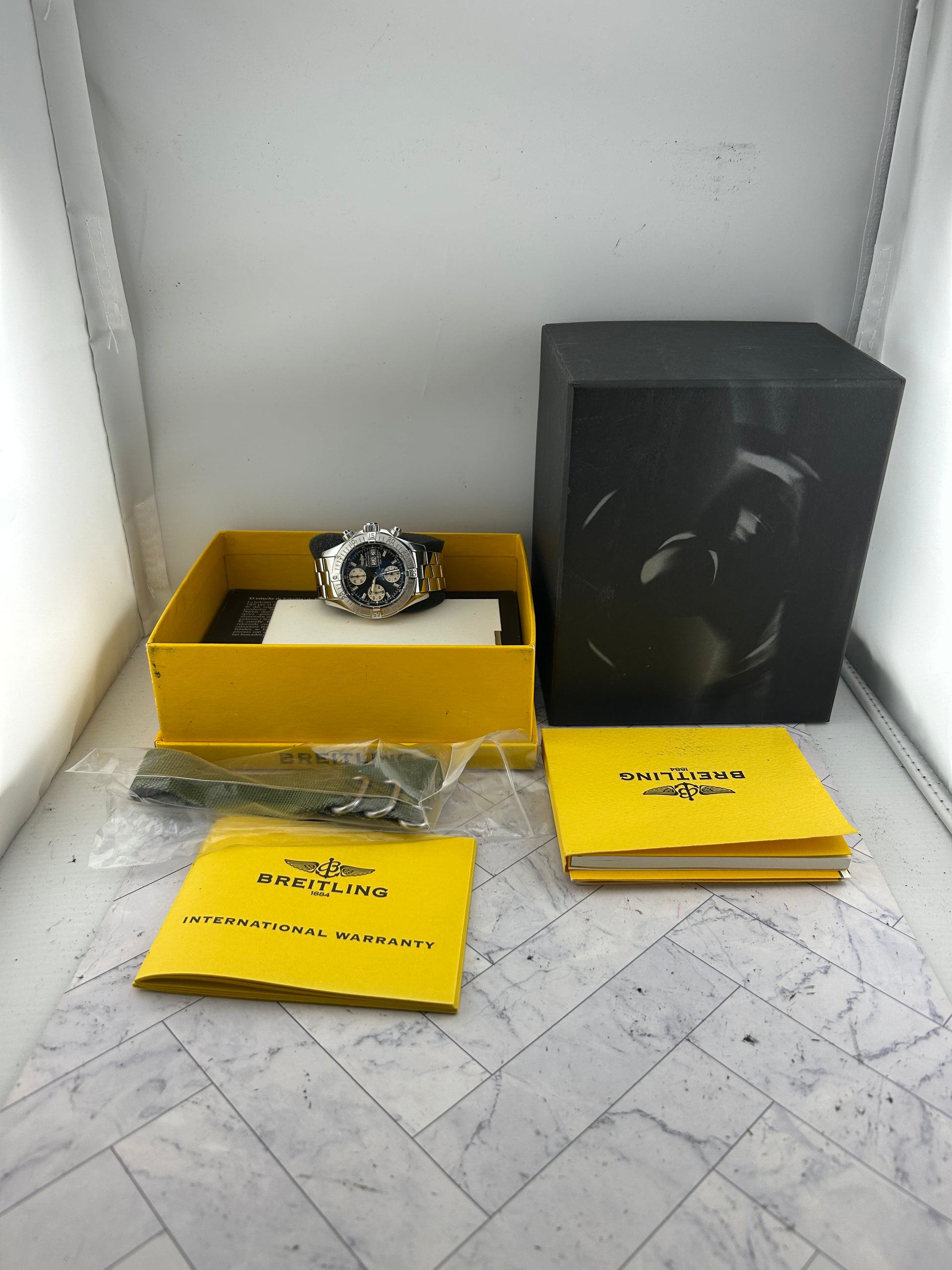 Breitling Superocean Black Dial on Bracelet Ref. A13340 Papers 2009 — view 6