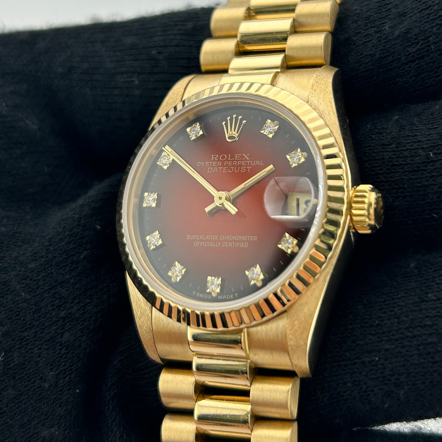 Rolex Datejust Red Hombre Dial on President Ref. 68278 Papers 1989 — view 3