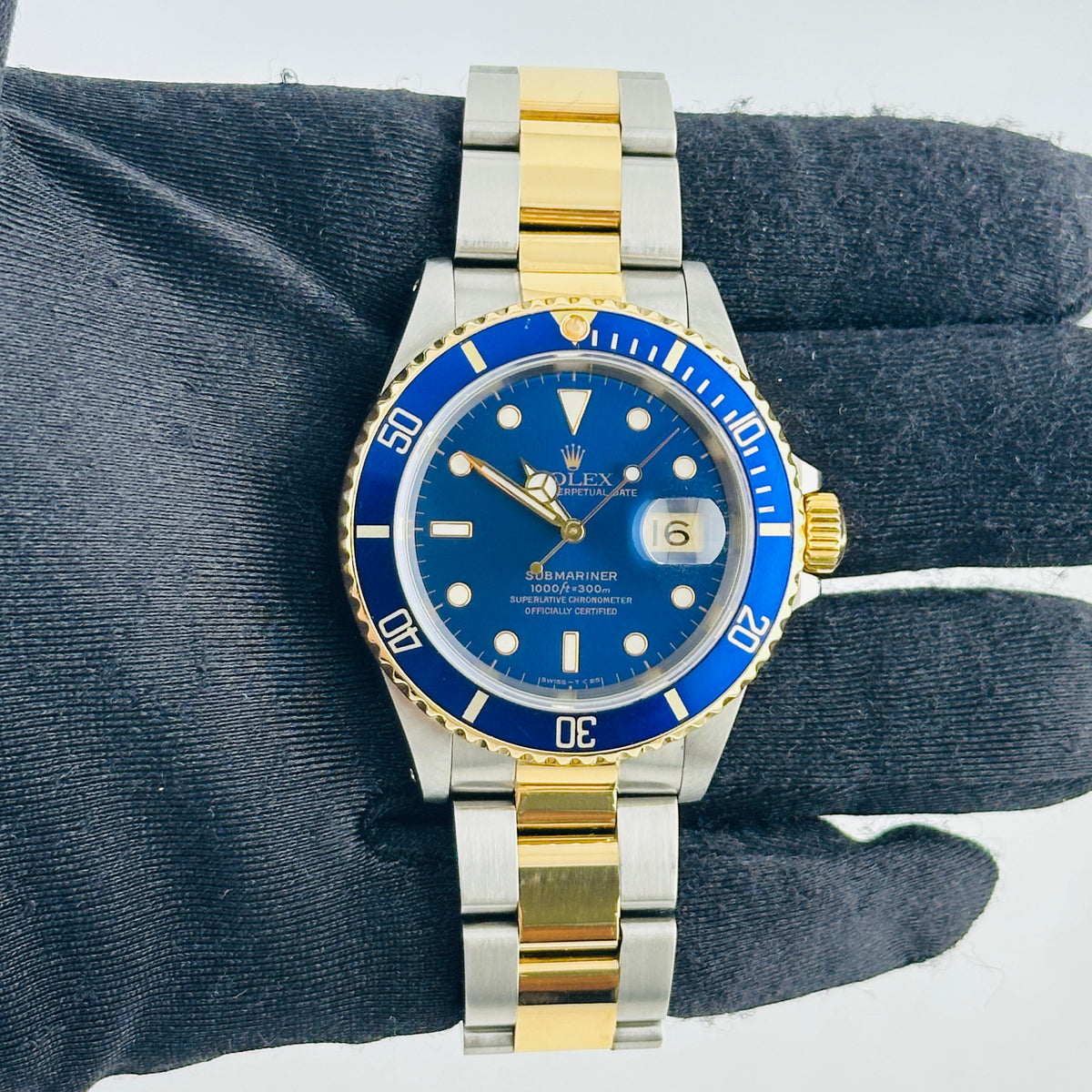 Rolex Submariner Blue Dial on Oyster Bracelet Ref. 16613 1991 — view 3