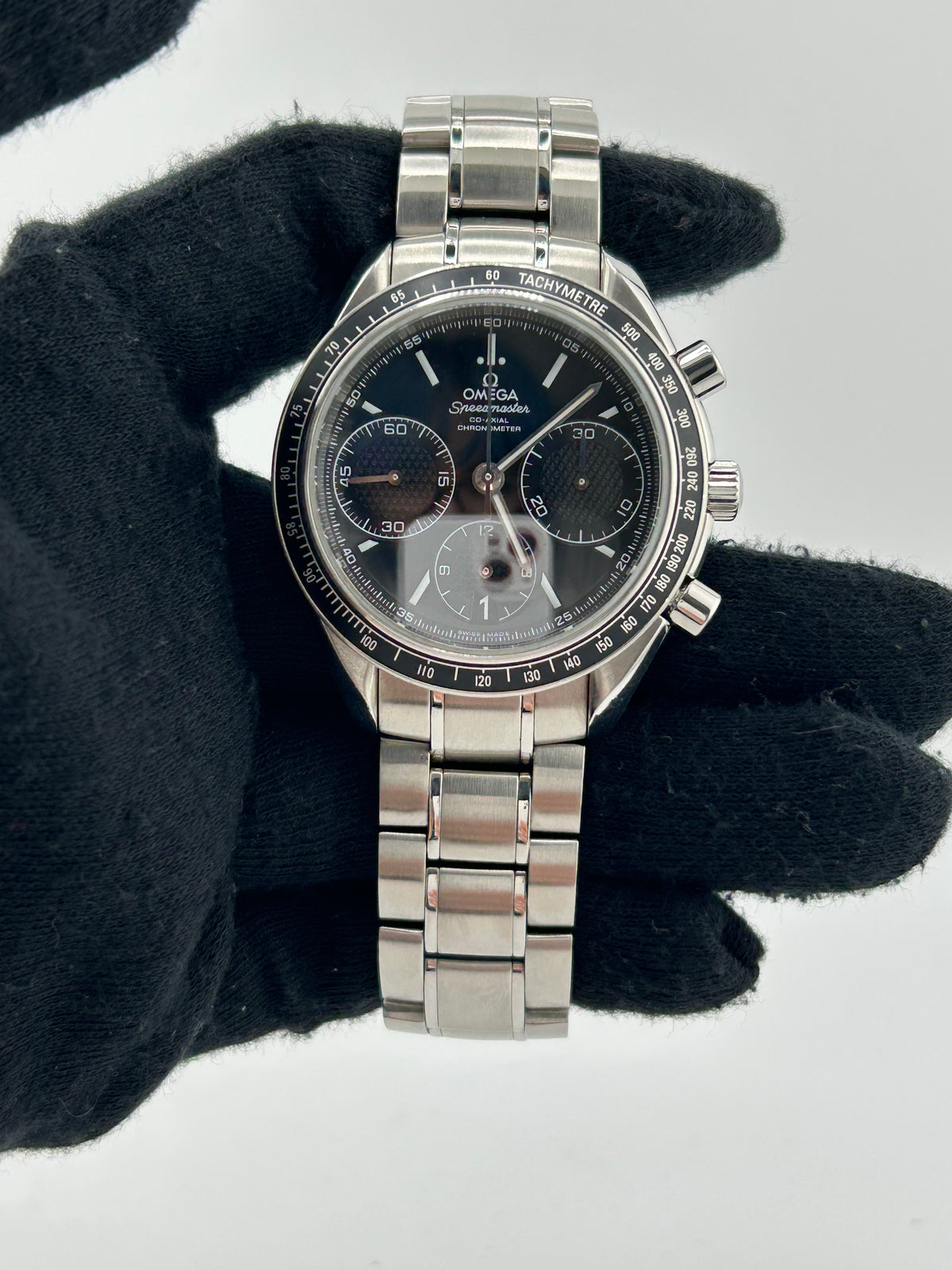 Omega Speedmaster Black Dial on Stainless Steel Bracelet Ref. 326.30.40.50.01.001 — view 2