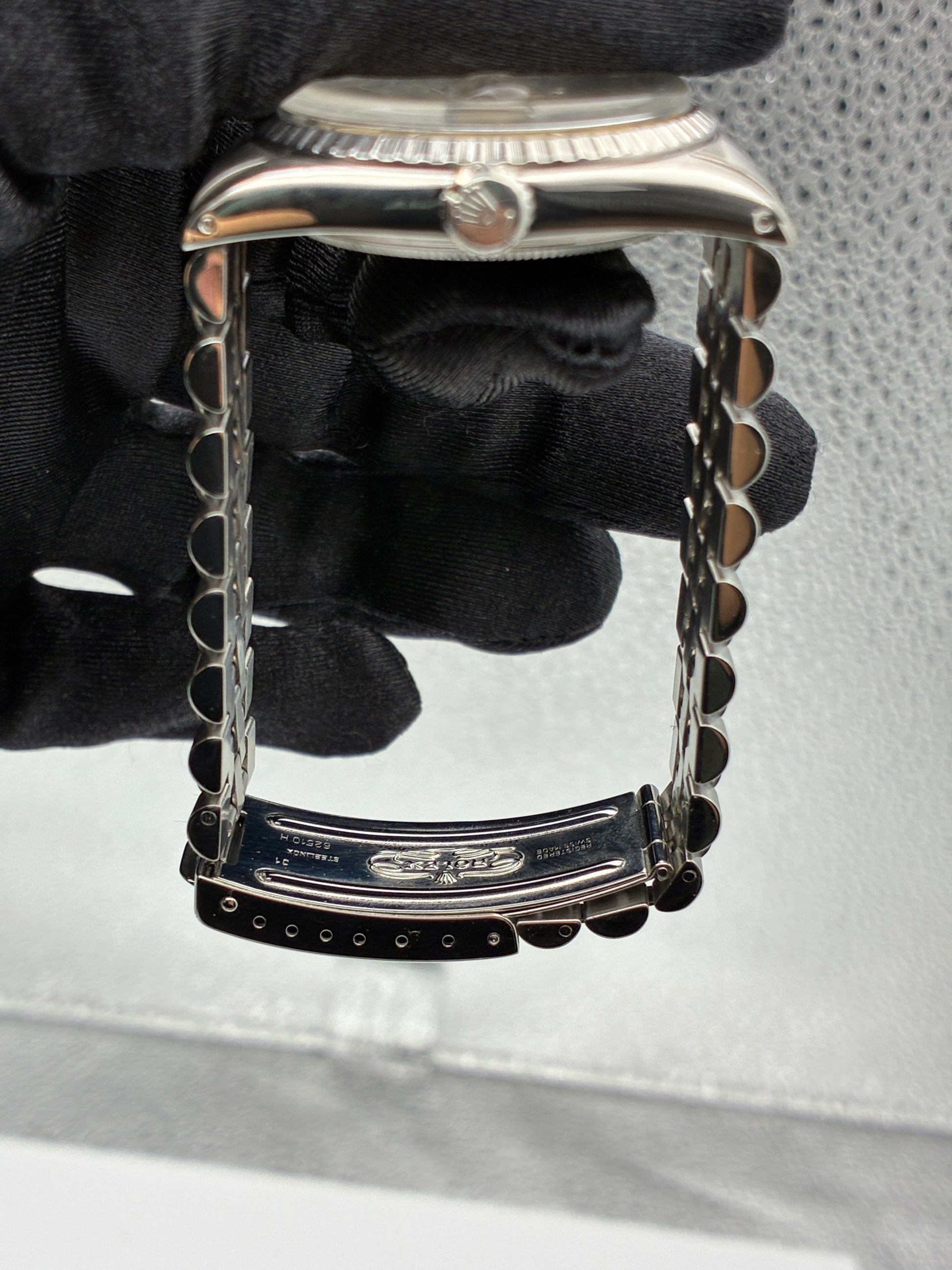 Rolex Datejust Silver Stick / Has Spots Dial on Jubilee Ref. 1603 1969 — view 3