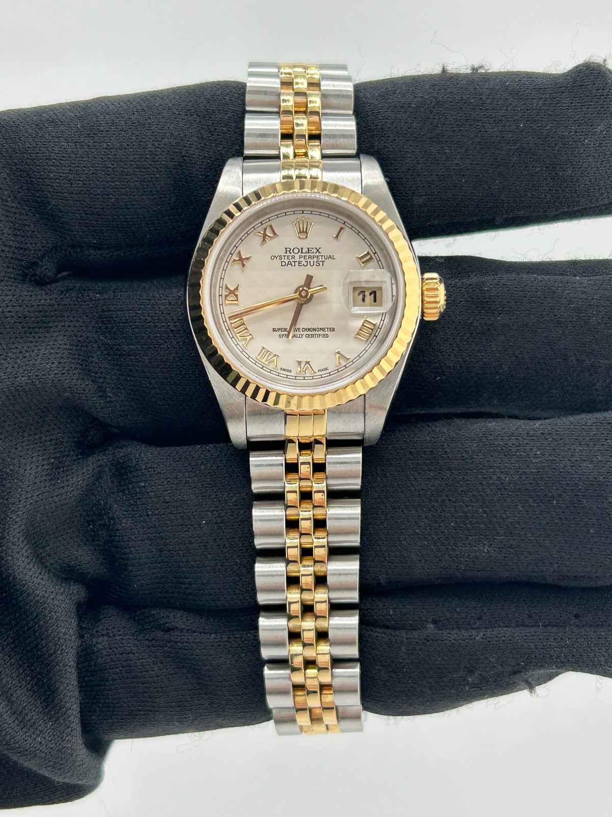 Rolex Datejust Lady White Roman Dial on 2 Tone Jubilee D Link Bracelet Ref. 79173 2002 — view 2