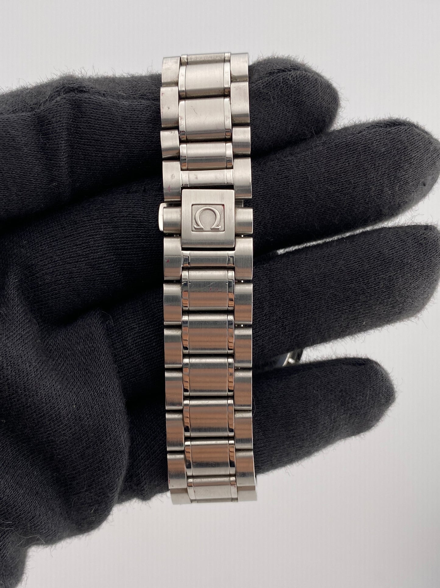 Omega Speed Master Black Dial on Stainless Steel Bracelet Ref. 3513.50.00 Card 2003 — view 4