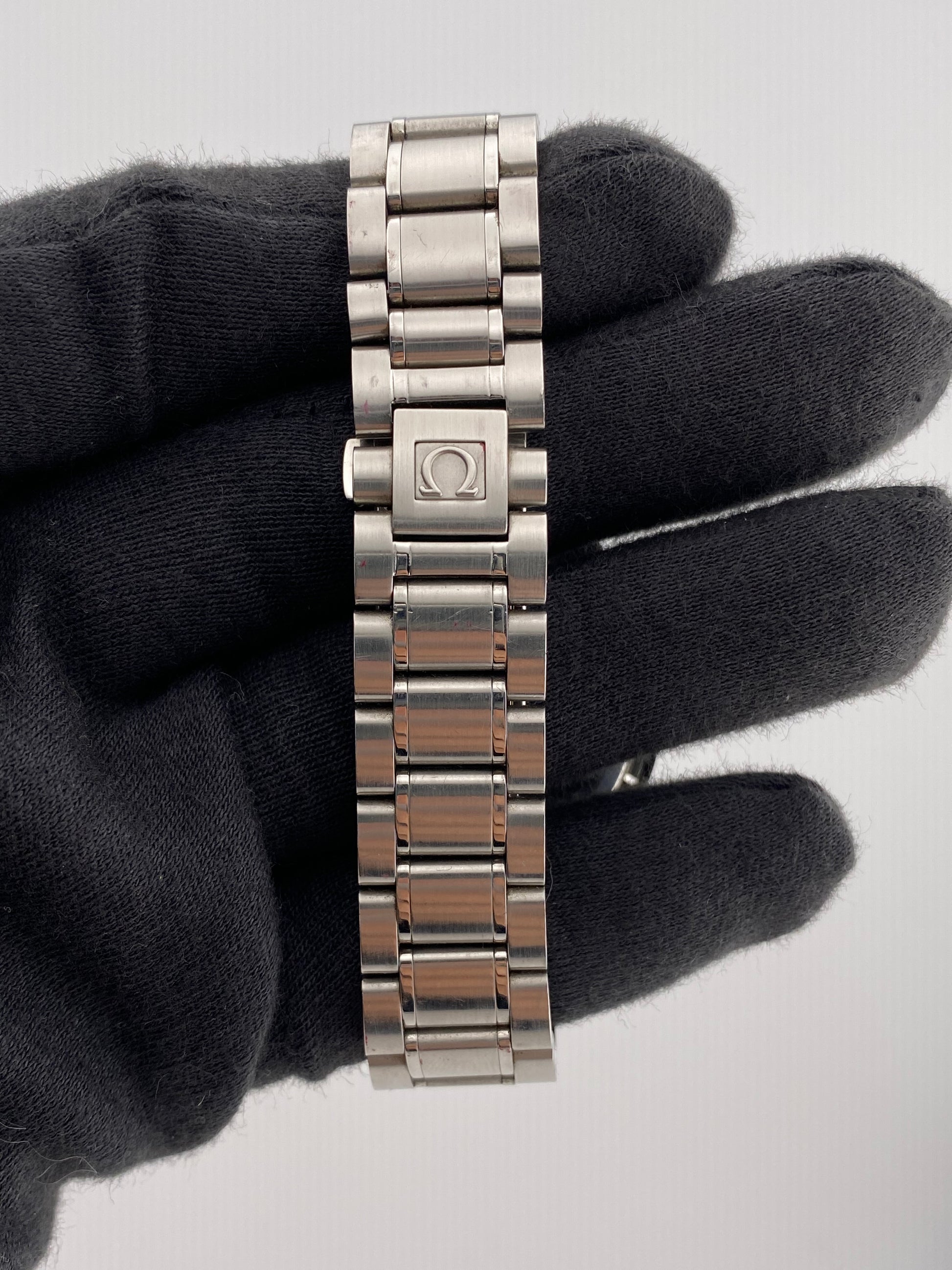 Omega Speed Master Black Dial on Stainless Steel Bracelet Ref. 3513.50.00 Card 2003 — view 4