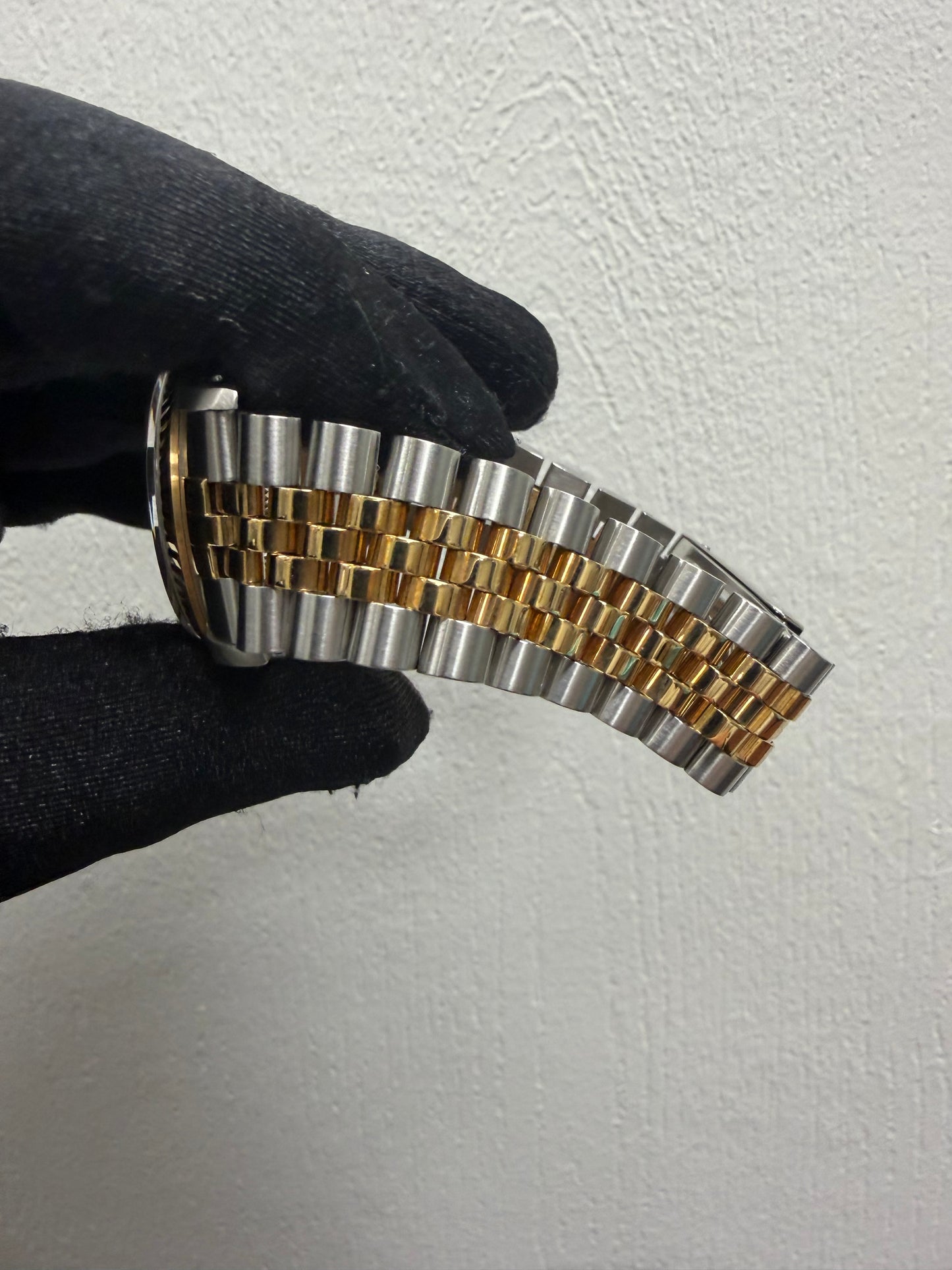 Rolex Datejust Champagne Diamond Factory Dial on D Link Jubilee Ref. 16233 1989 — view 4