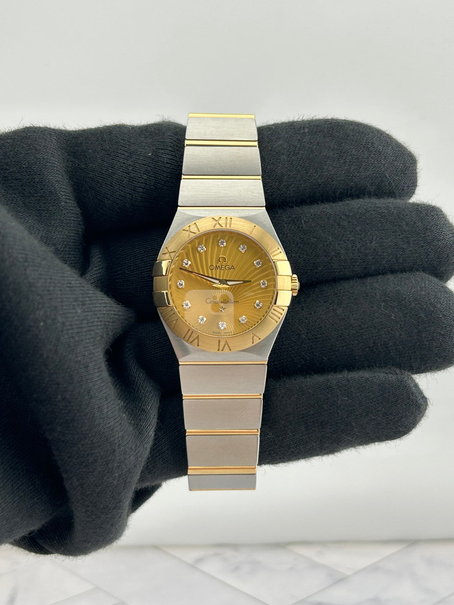 Omega Constellation Gold / Diamond Markers Dial on 2 Tone 18k Yg/Ss Ref. 123.20.24.60.58.001 — view 2