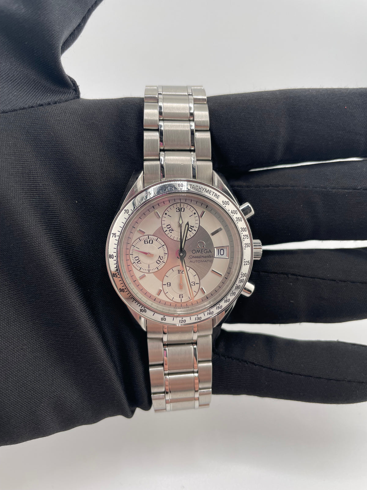 Omega Speedmaster Date Silver Dial on Stainless Steel Bracelet Ref. 3513.30 Complete 2014 — view 3