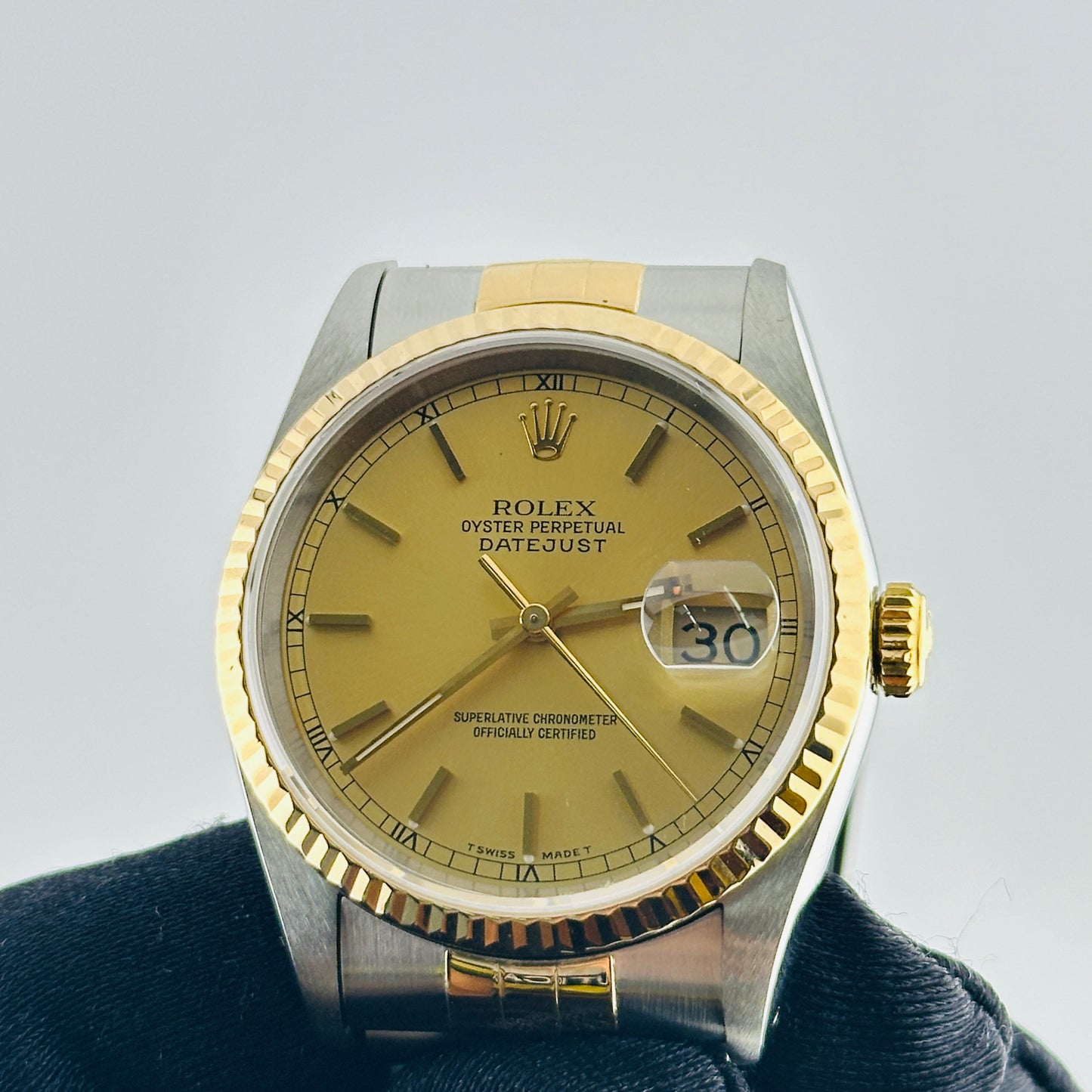 Rolex Datejust Champagne Stick Dial on D Link Jubilee Ref. 16233 Papers 1993 — view 3