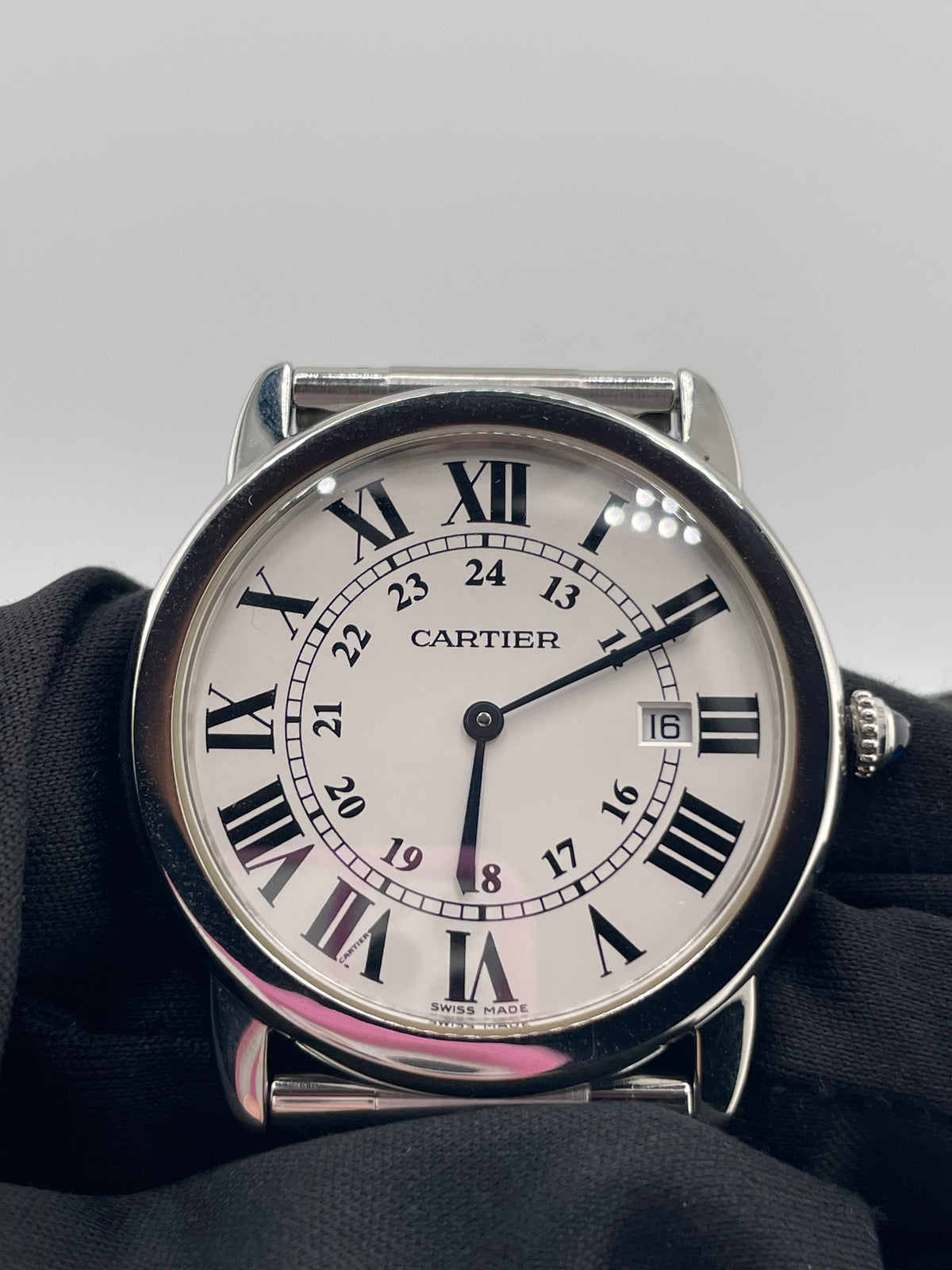 Cartier Ronde Solo Silver Dial on Bracelet Ref. W6701005 2015 — view 3