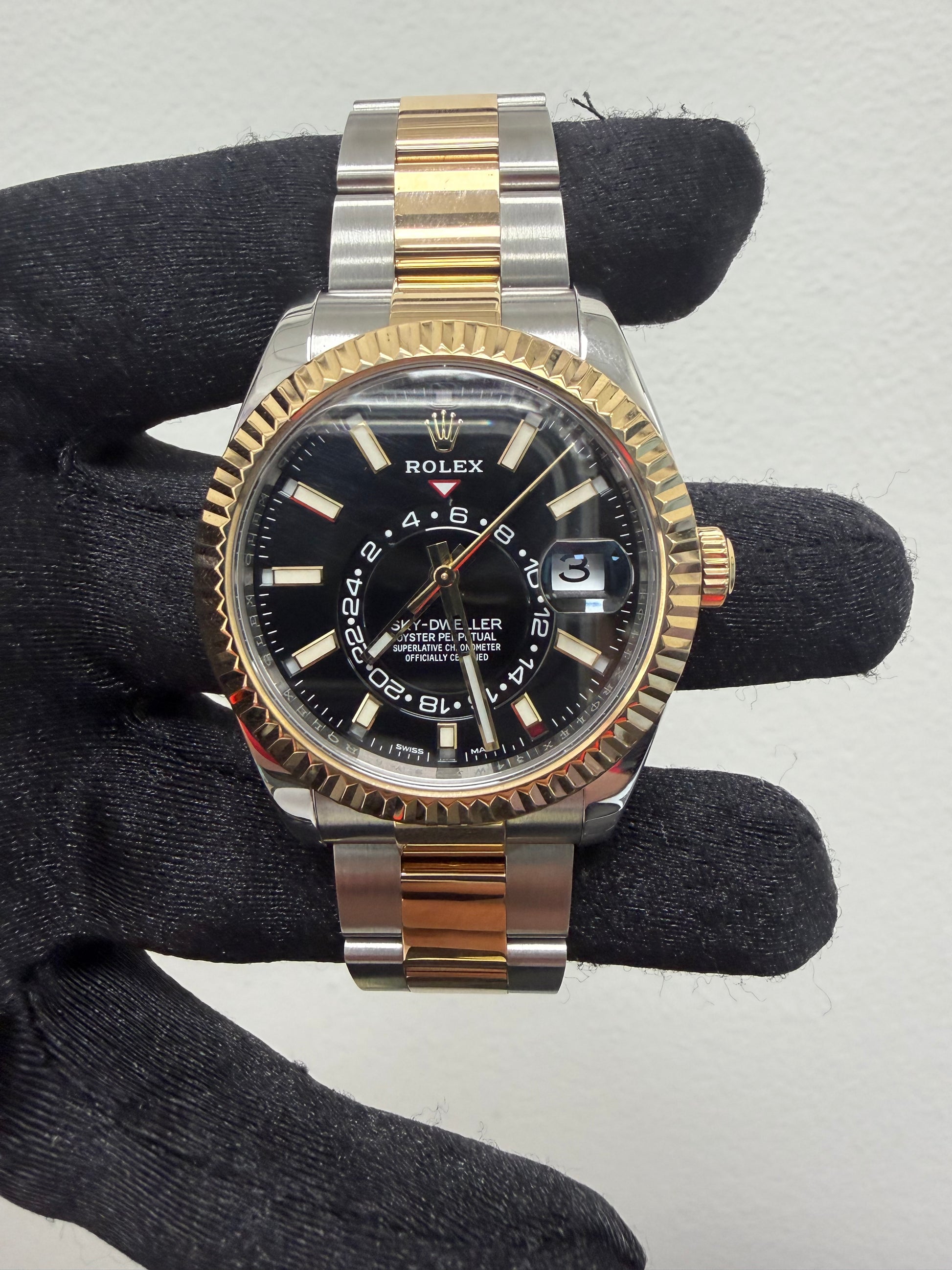 Rolex SkyDweller Black Dial on Oyster Ref. 326933 Card 2021 — view 2