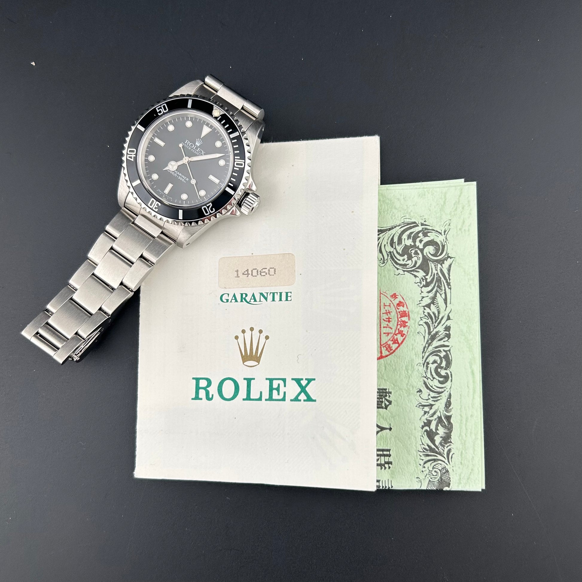 Rolex Submariner No Date Black Dial on Oyster Ref. 14060 Papers 1994 — view 6