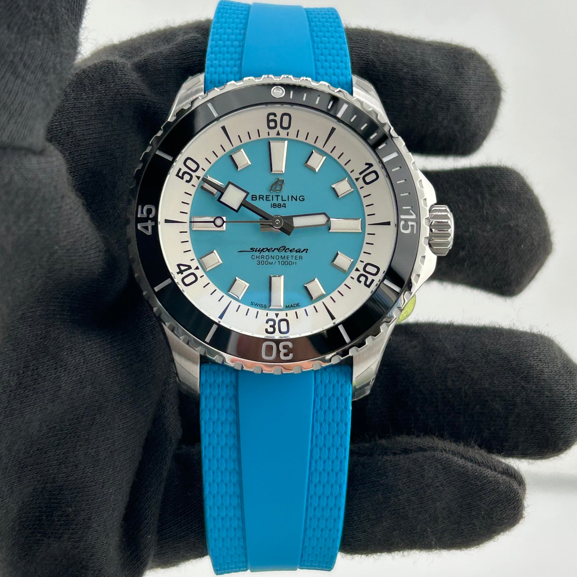 Breitling Superocean Automatic Turquoise Dial on Rubber Strap Ref. A17376211L2S2 Card 2026 — view 2