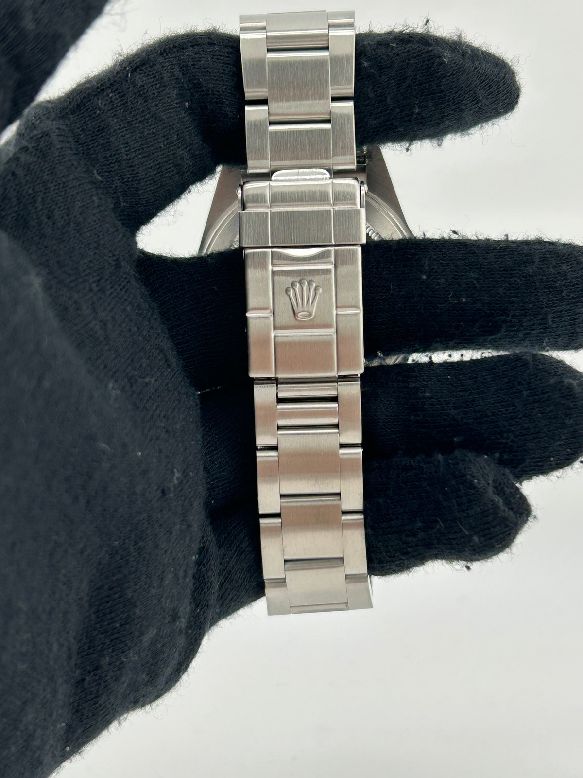Rolex Explorer II Black Dial on Oyster Ref. 16550 2000 — view 4