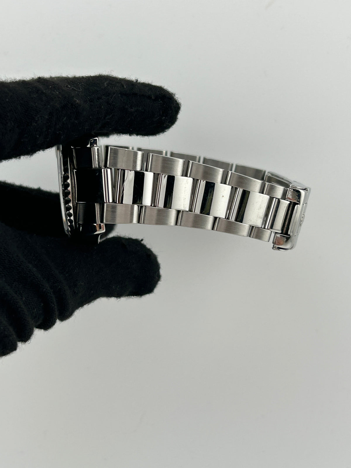 Rolex Yacht Master Platinum Dial on Oyster Steel Bracelet Ref. 16622 Papers 2000 — view 5