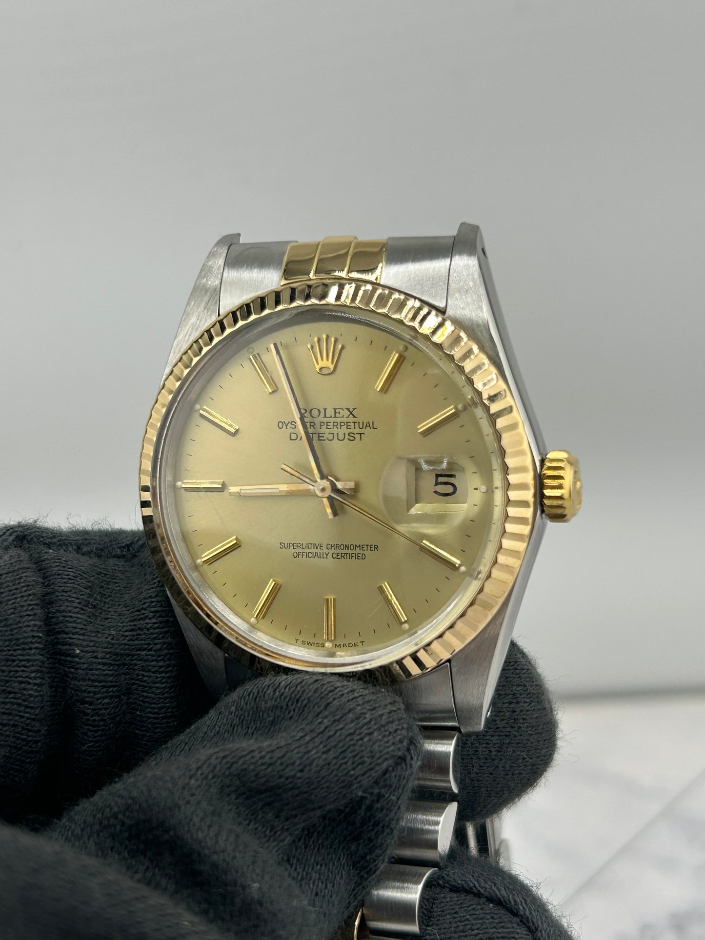 Rolex Datejust Champagne Stick Dial on D Link Jubilee Bracelet Ref. 16013 1988 — view 3