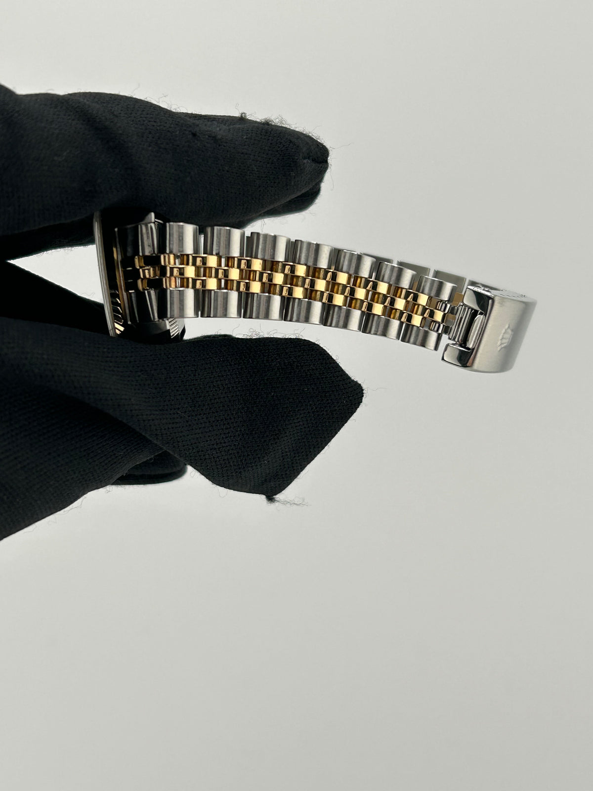 Rolex Datejust Lady White Roman Dial on 2 Tone Jubilee D Link Bracelet Ref. 79173 2002 — view 5