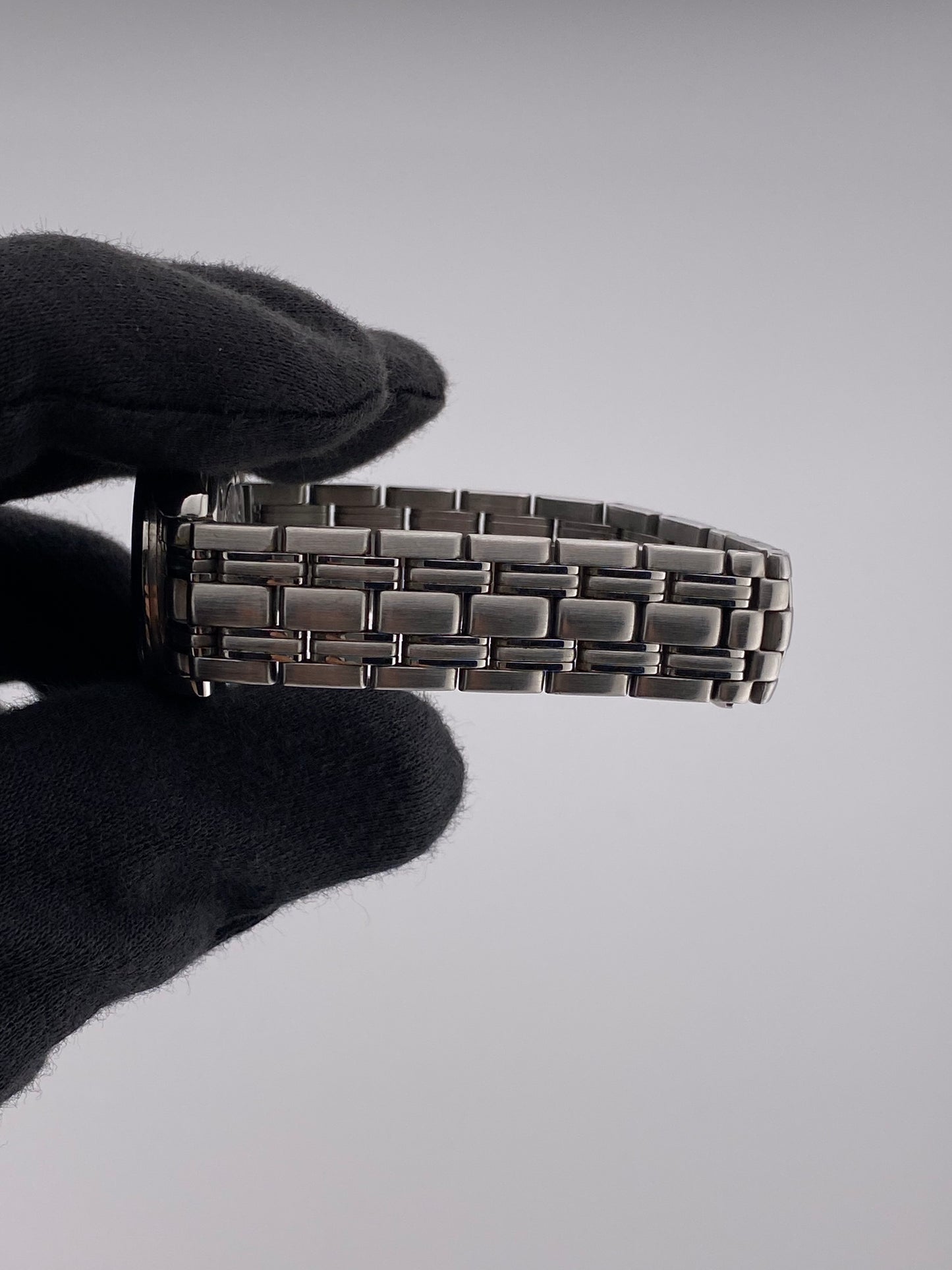 Omega Seamaster Black Dial on Stainless Steel Bracelet Ref. 2571.50 — view 5