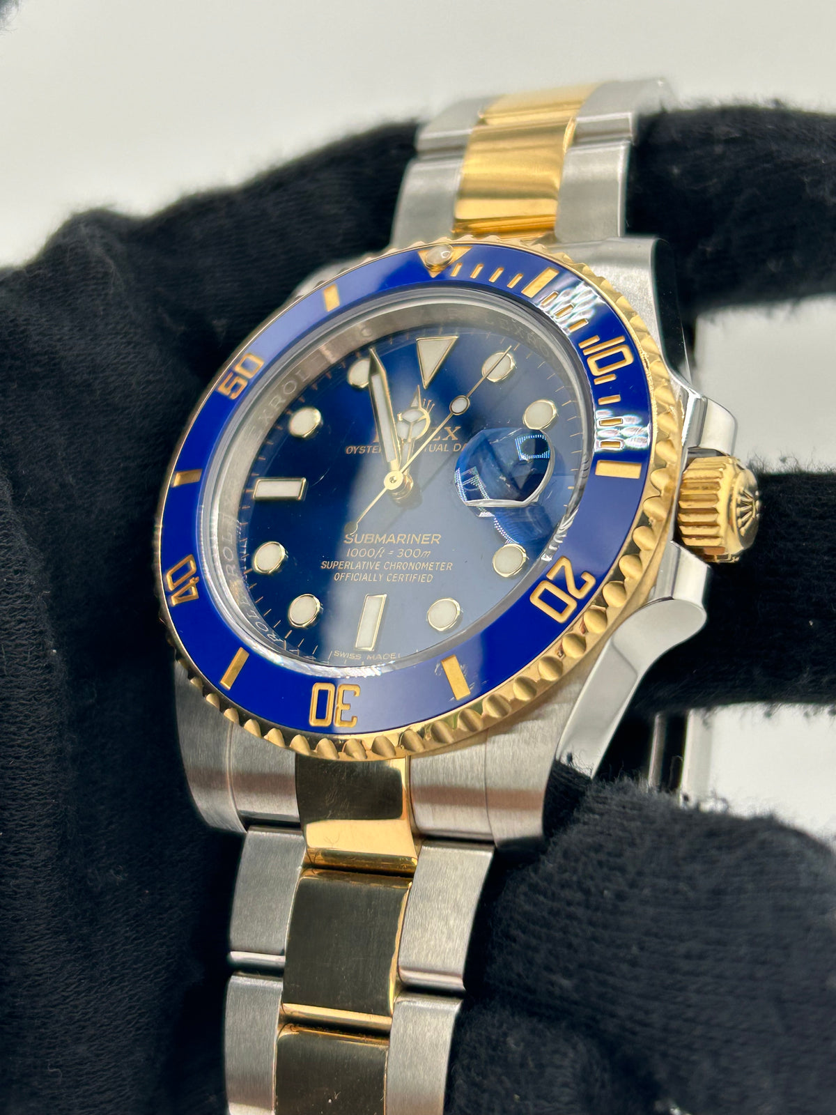 Rolex Submariner Blusey Blue Dial on Oyster Steel Bracelet Ref. 116613LB Card 2020 — view 3
